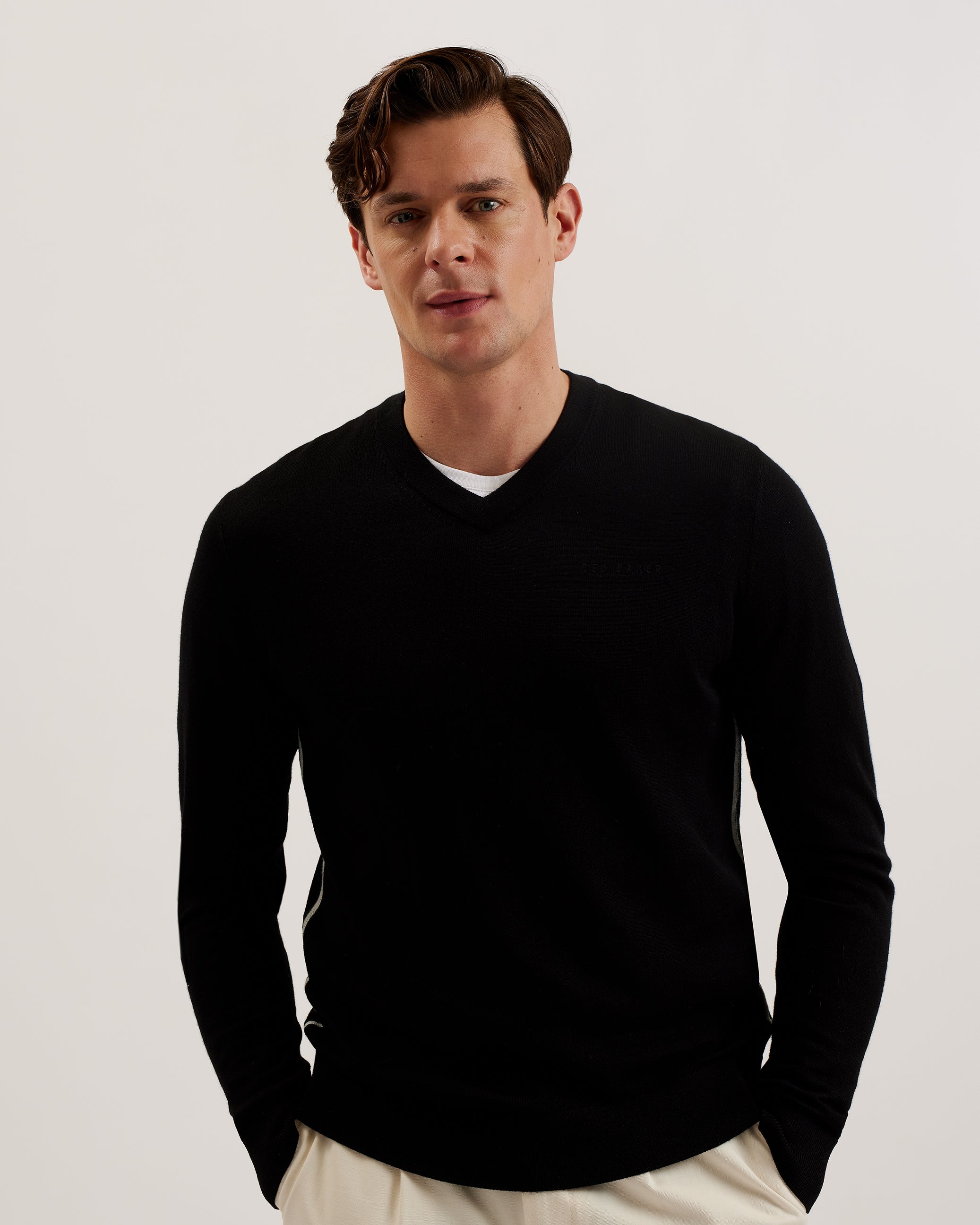 Anjo Ls Merino Branded V Neck Black