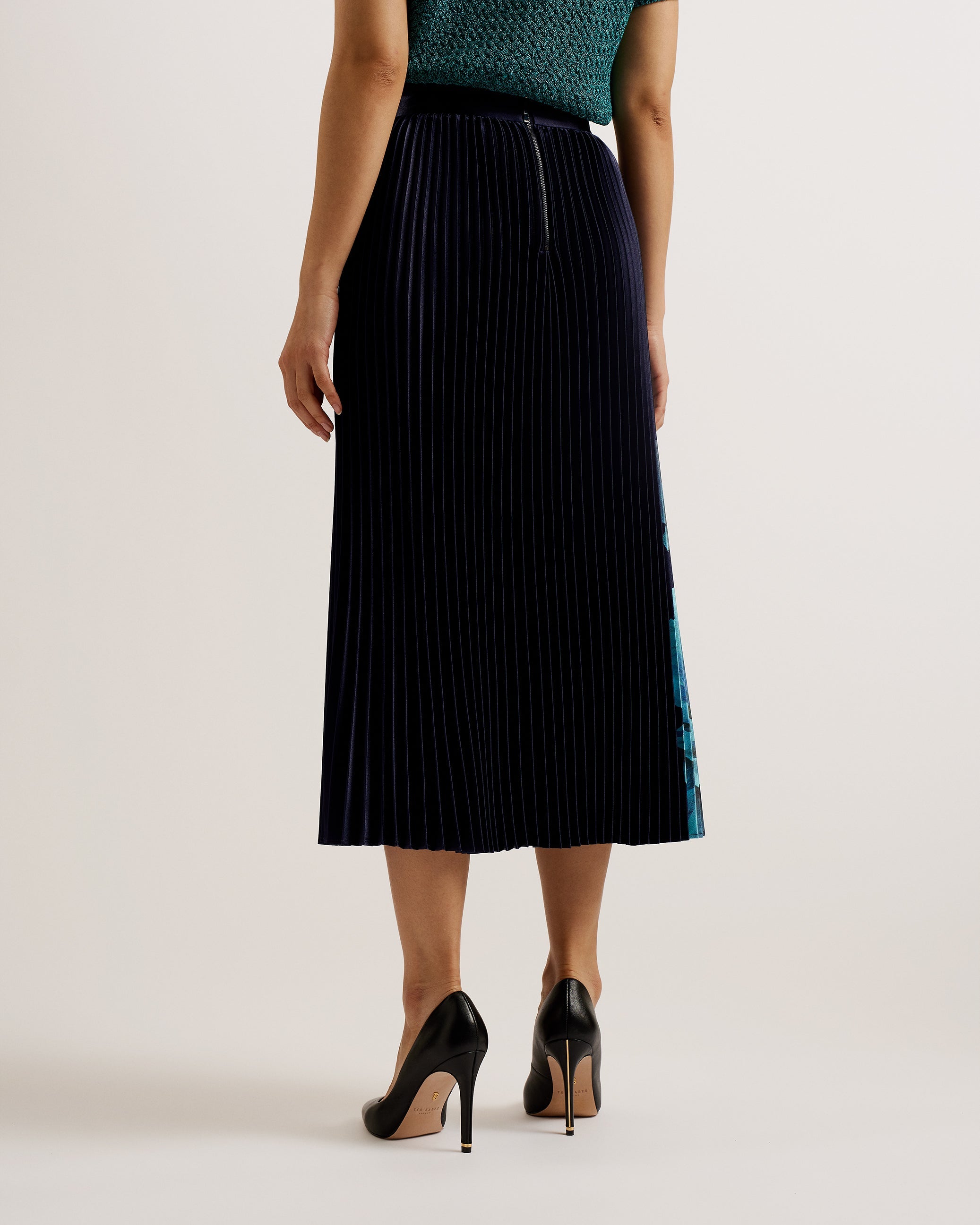 Izmir Pleated Midi Skirt Navy