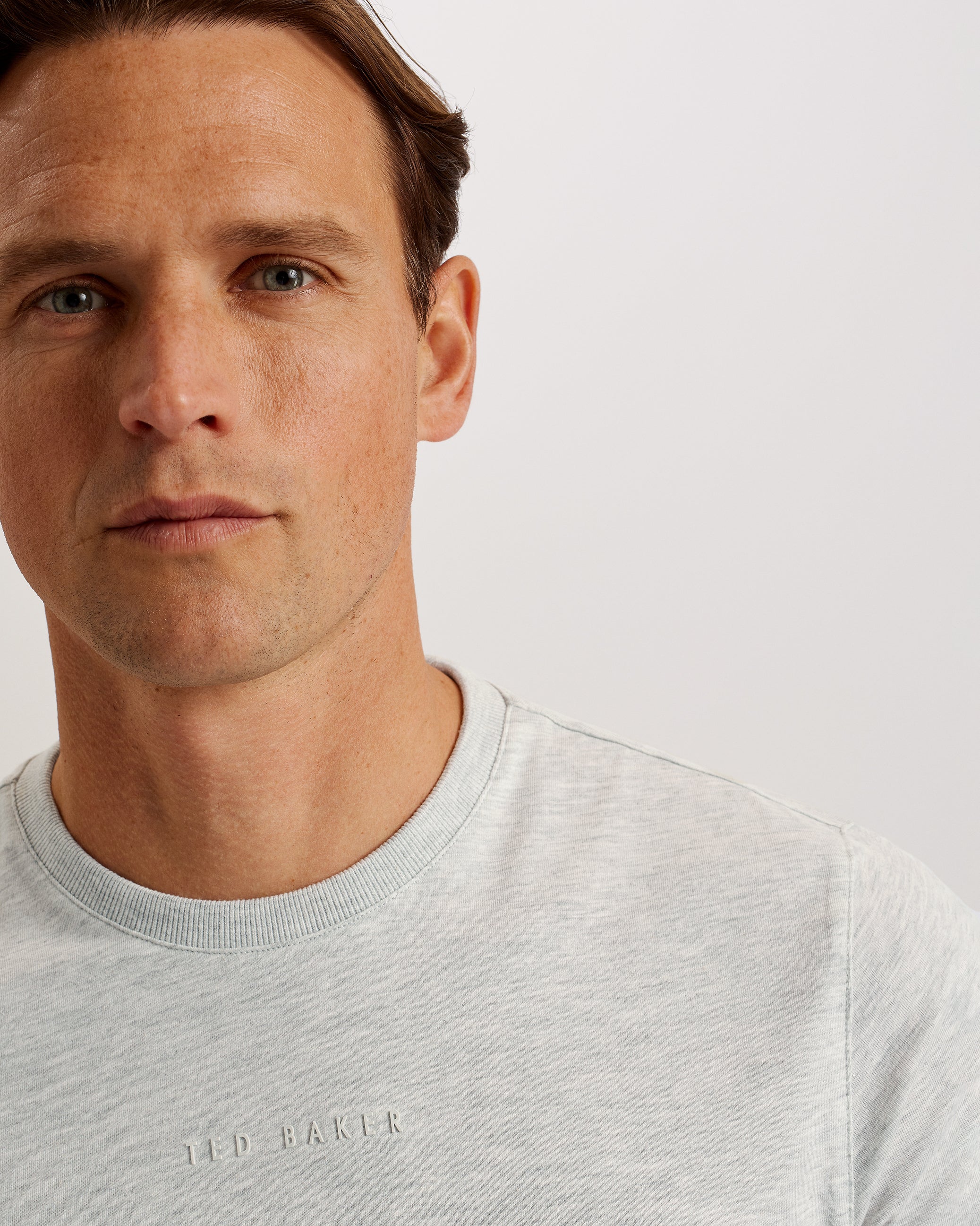 Wiskin Ss Regular Branded T-Shirt Grey-Marl