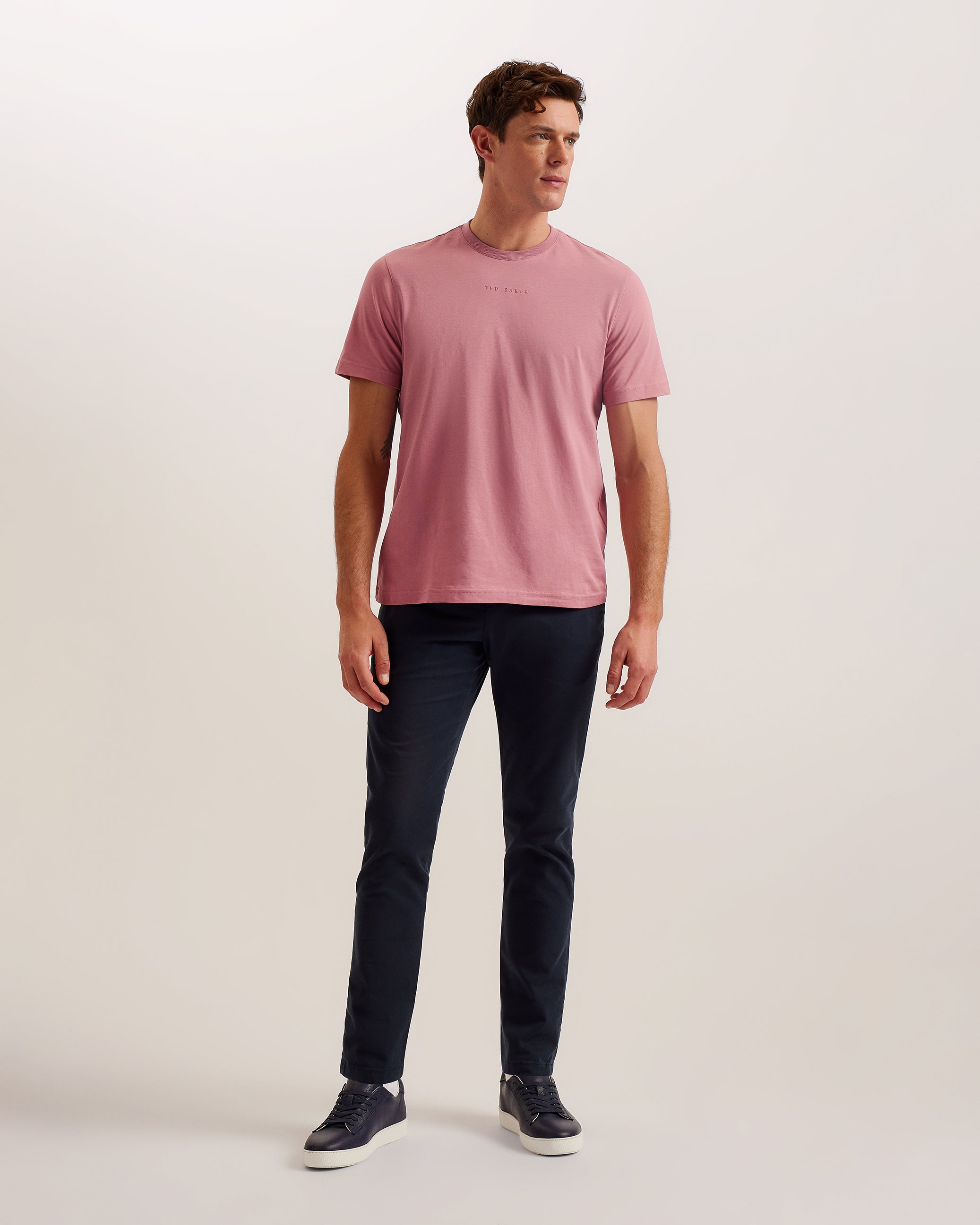 Wiskin Ss Regular Branded T-Shirt Mid-Pink