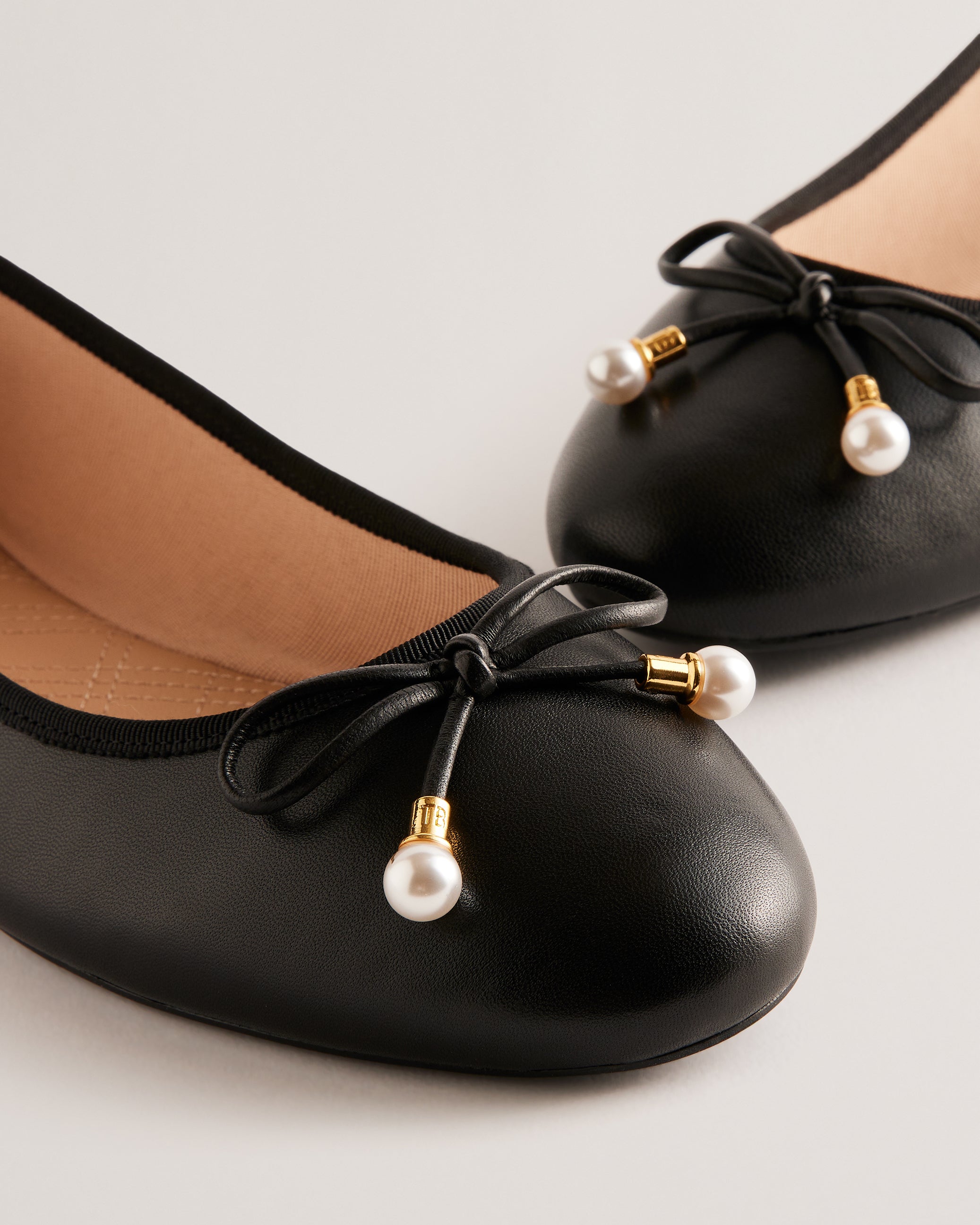 Ayvvah Bow Detail Leather Ballet Flats Shoes Black