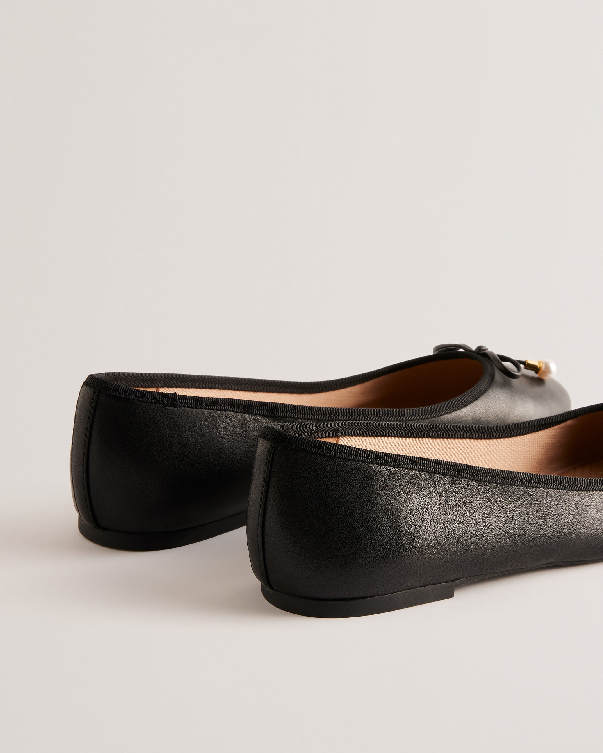 Ayvvah Bow Detail Leather Ballet Flats Shoes Black