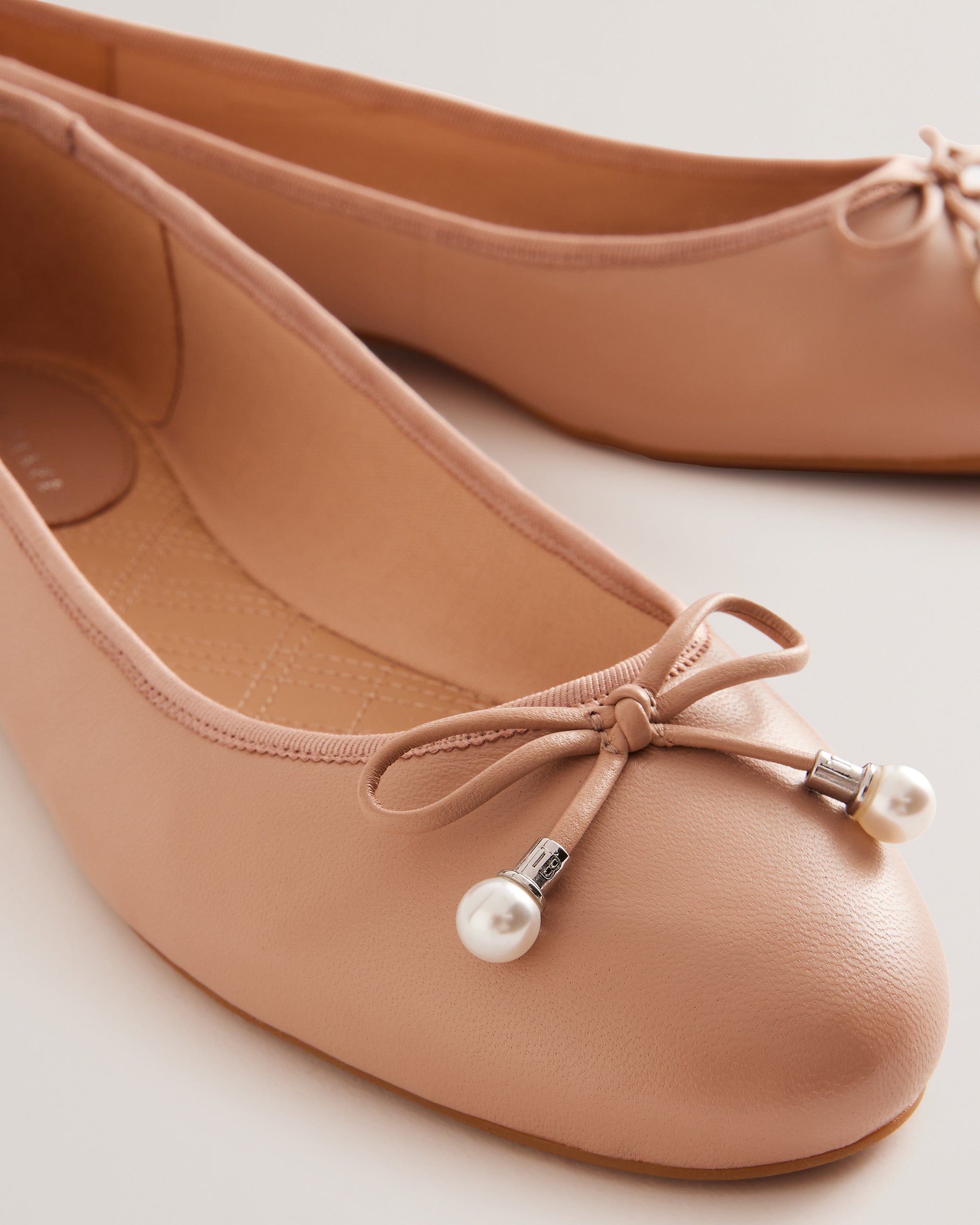 Ayvvah Bow Detail Leather Ballet Flats Shoes Pink