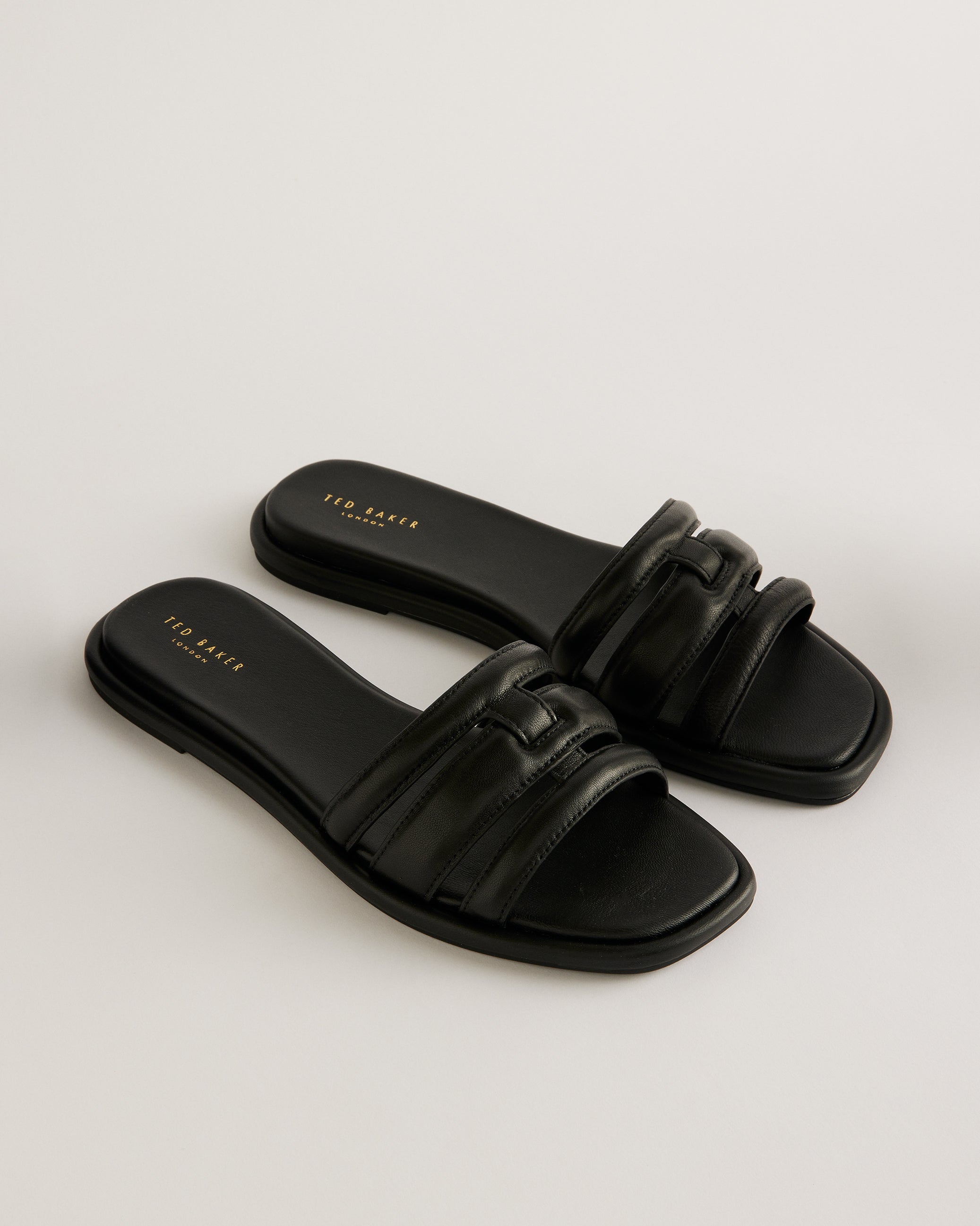 Leeiaa Flat Woven T Logo Slide Sandal Shoes Black