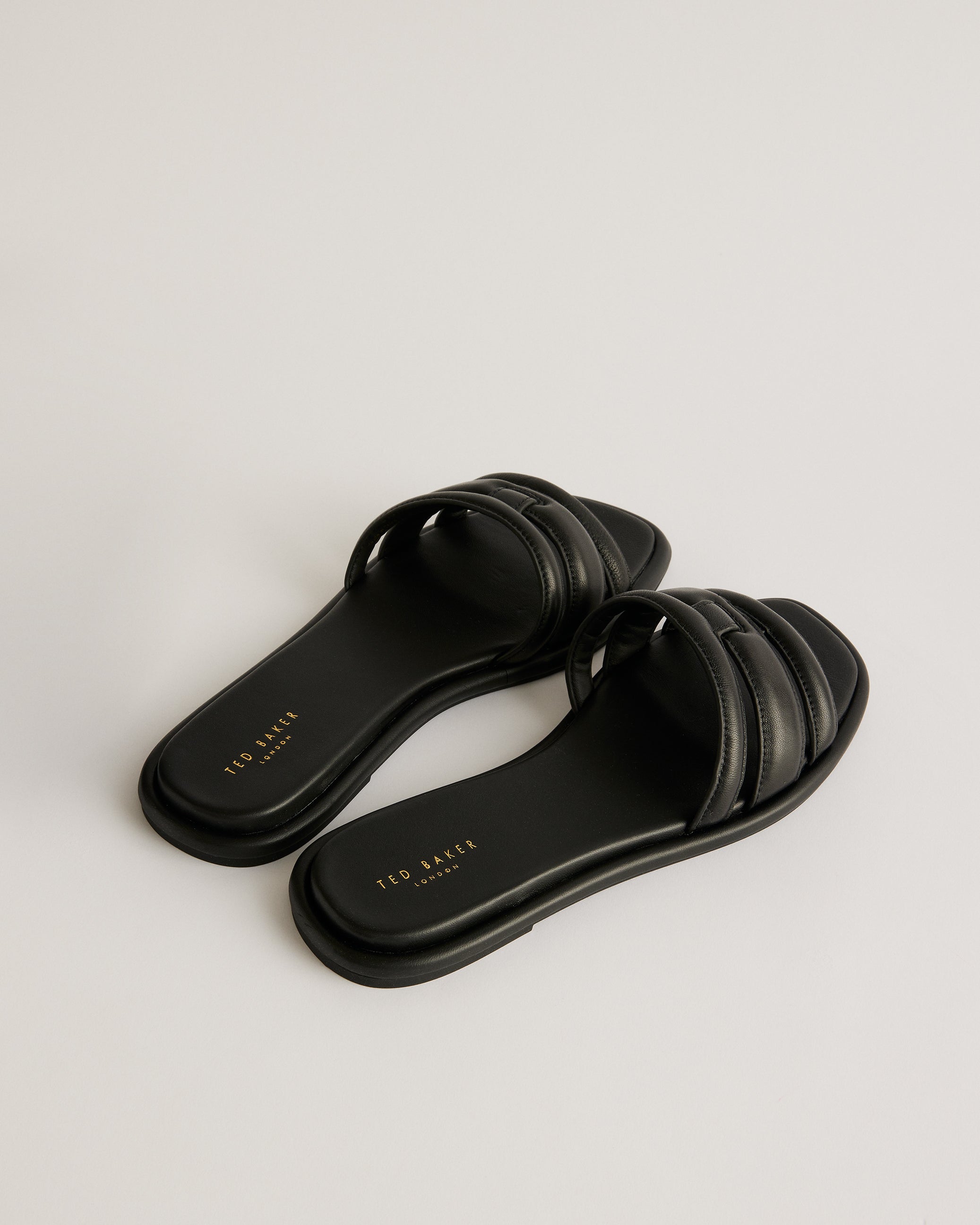 Leeiaa Flat Woven T Logo Slide Sandal Shoes Black