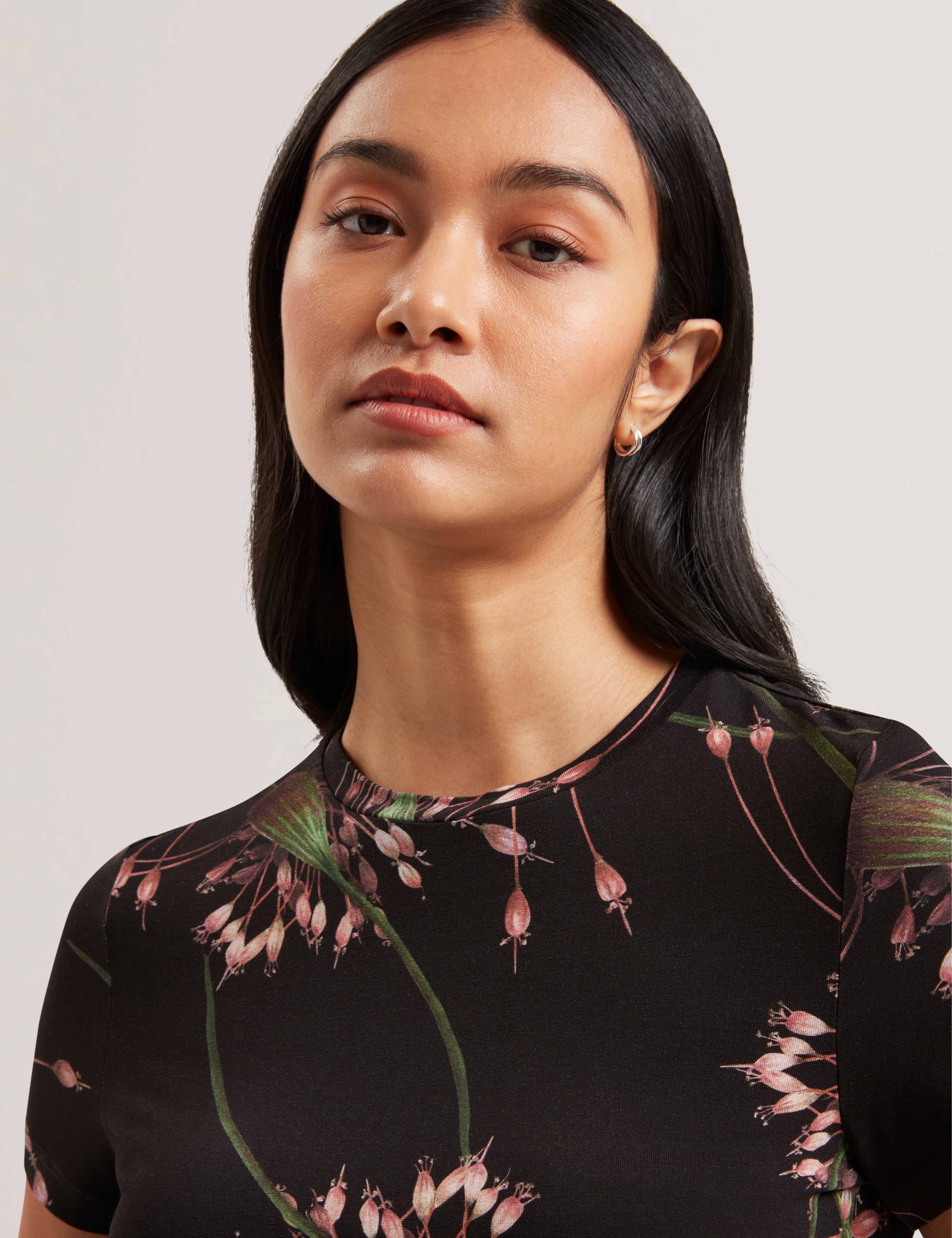 Lexiii Printed Fitted Tee Black