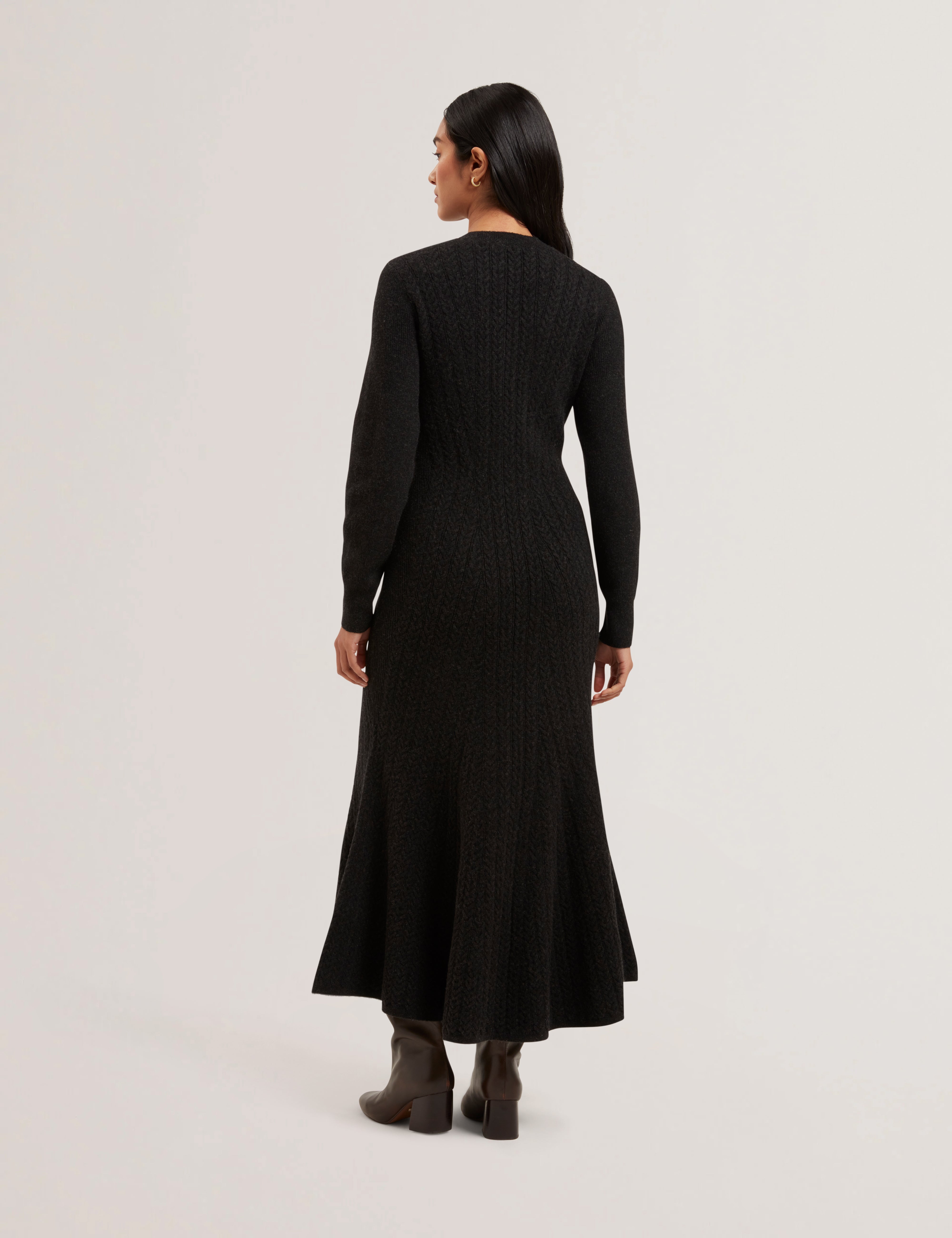 Vanesha Cable Knit Long Sleeve Midi Dress Dk-Grey