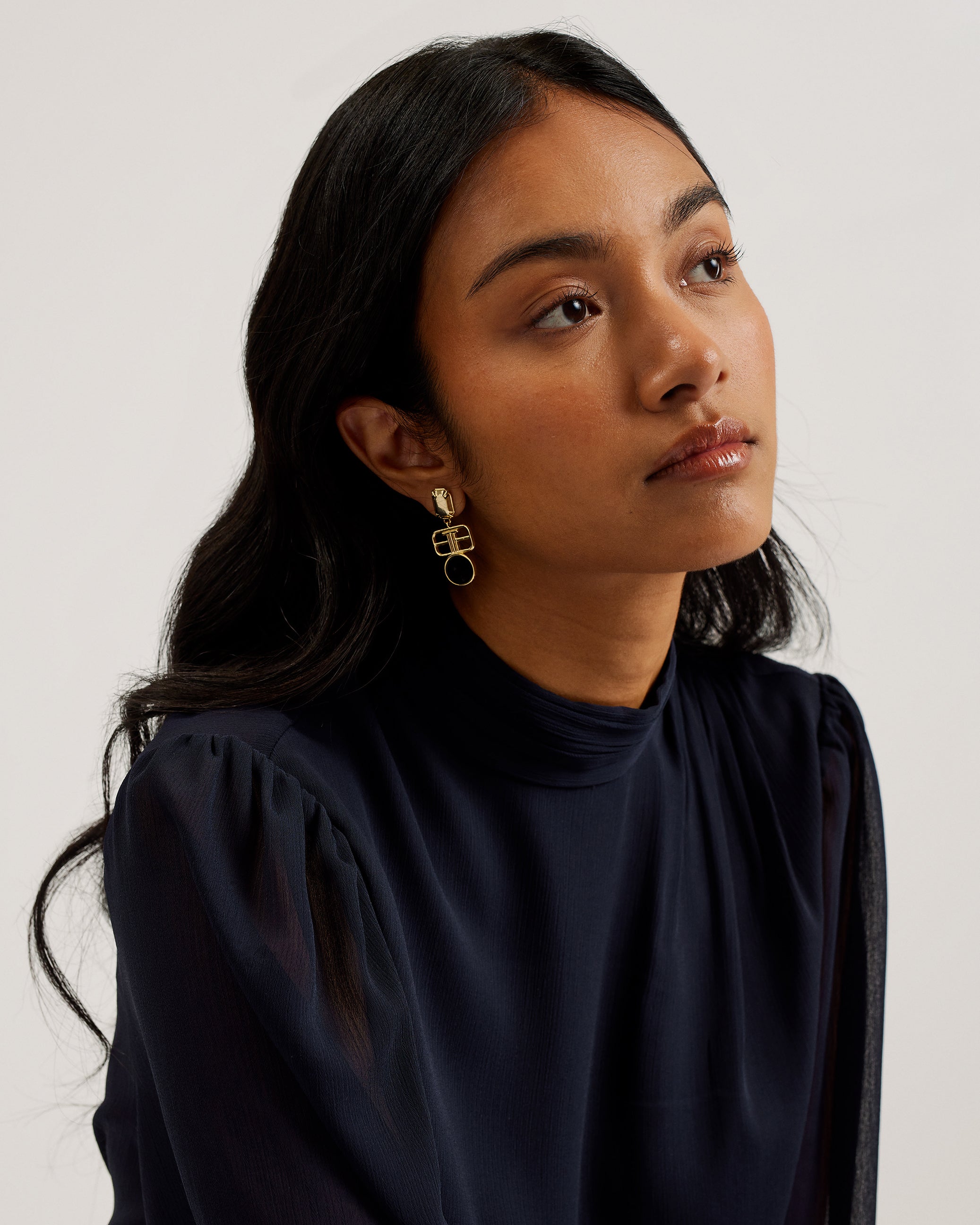 Deerdra Long Sleeve Pleated Top With Side Nec Navy