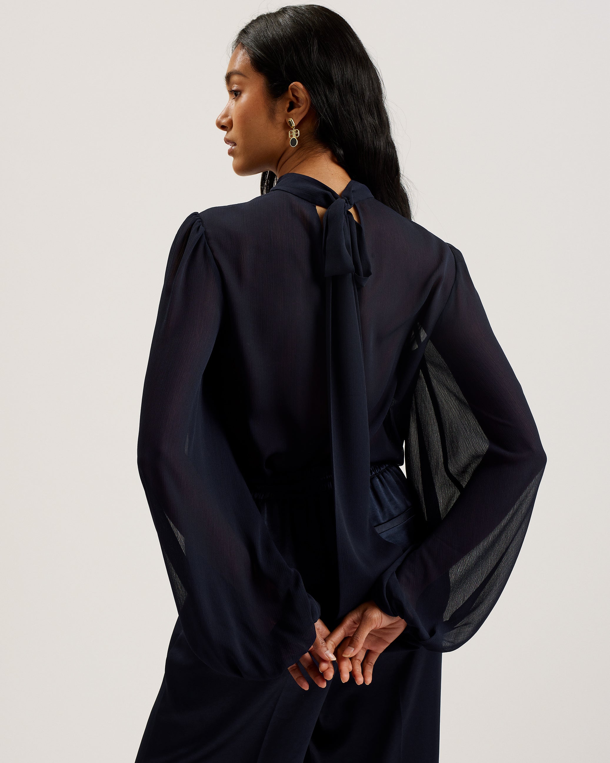 Deerdra Long Sleeve Pleated Top With Side Nec Navy