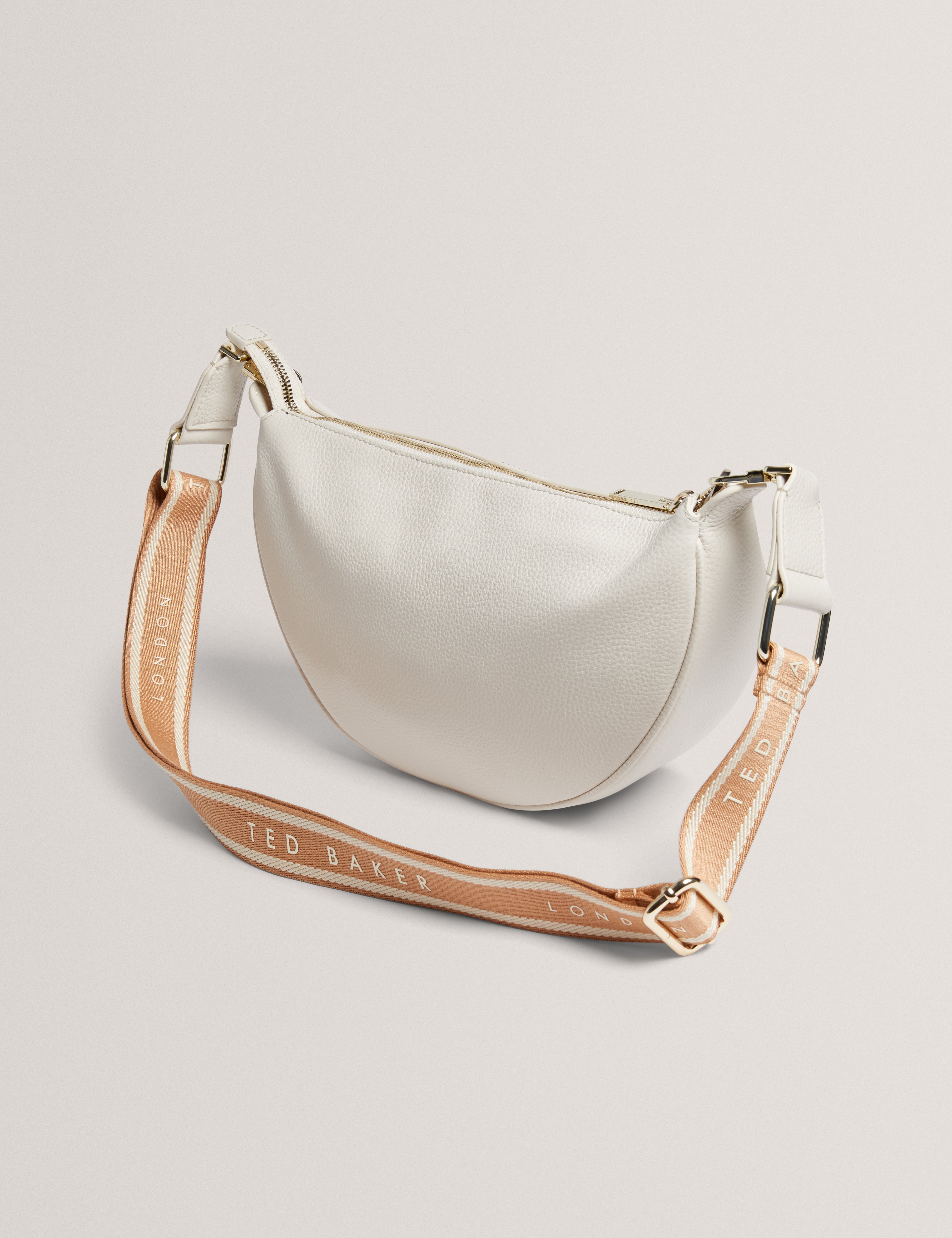 Essina Webbing Leather Half Moon Cro Ecru