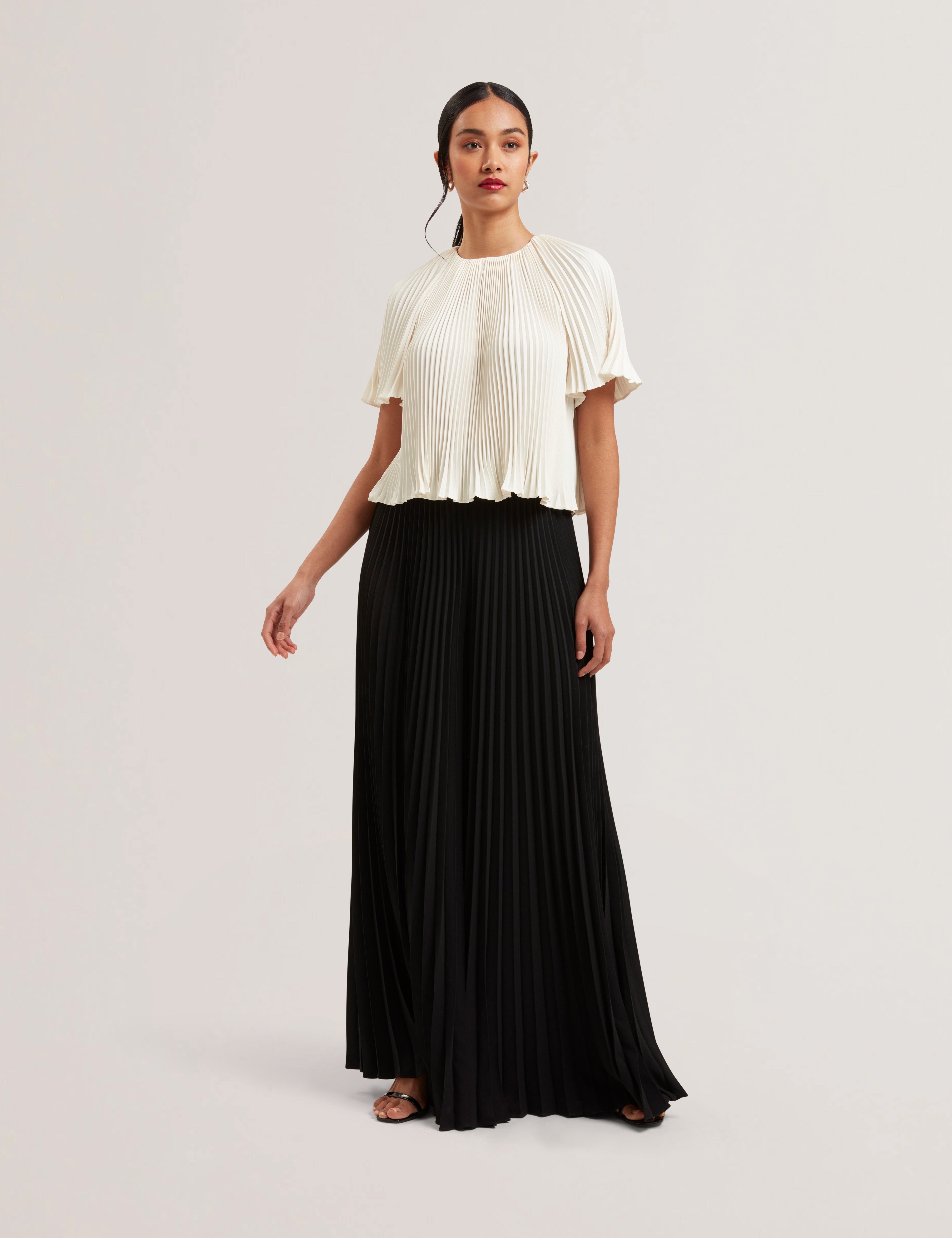 Agara Pleated Short Sleeve Blouse Ivory