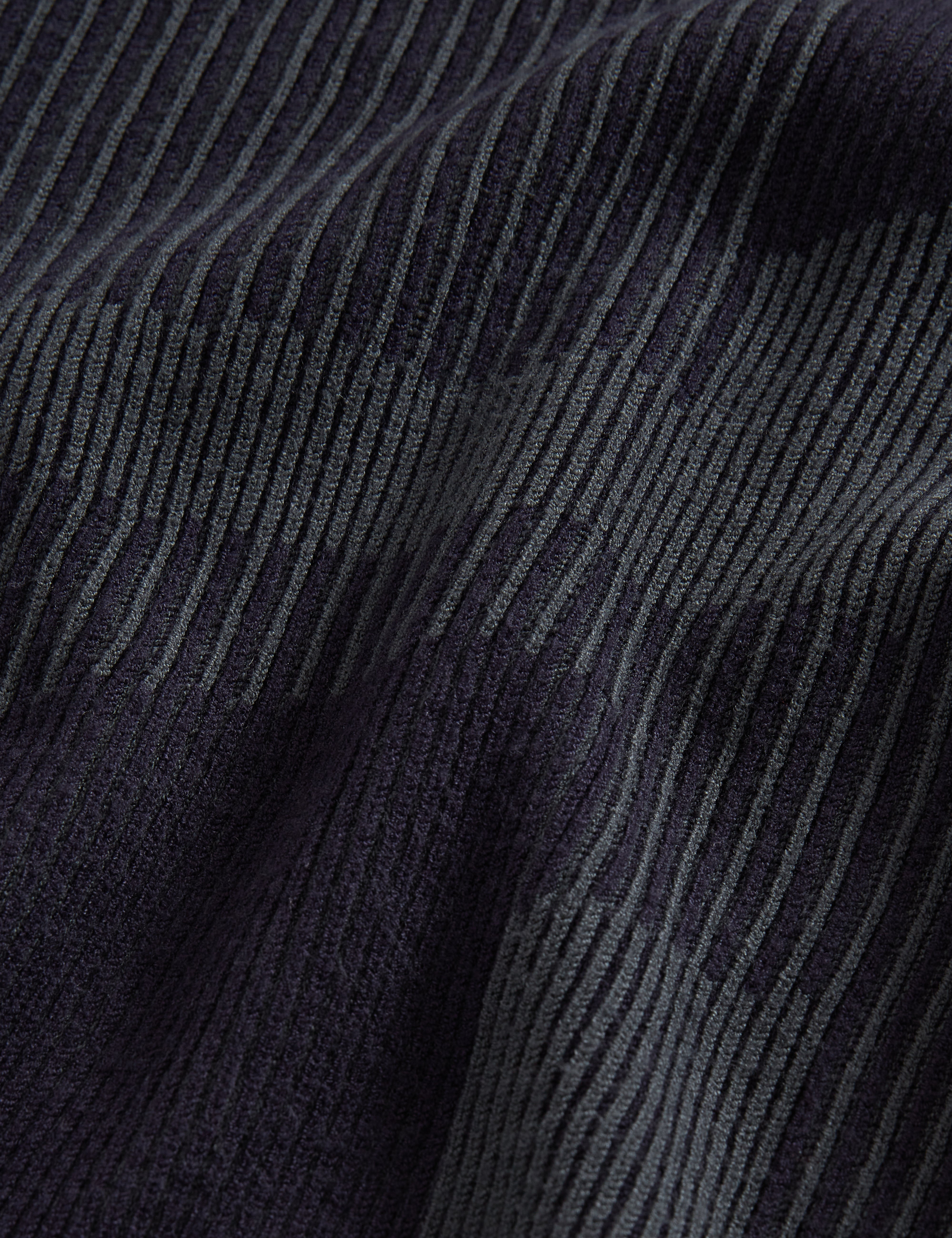 ويلان سترة برقبة دائرية لون كحلي