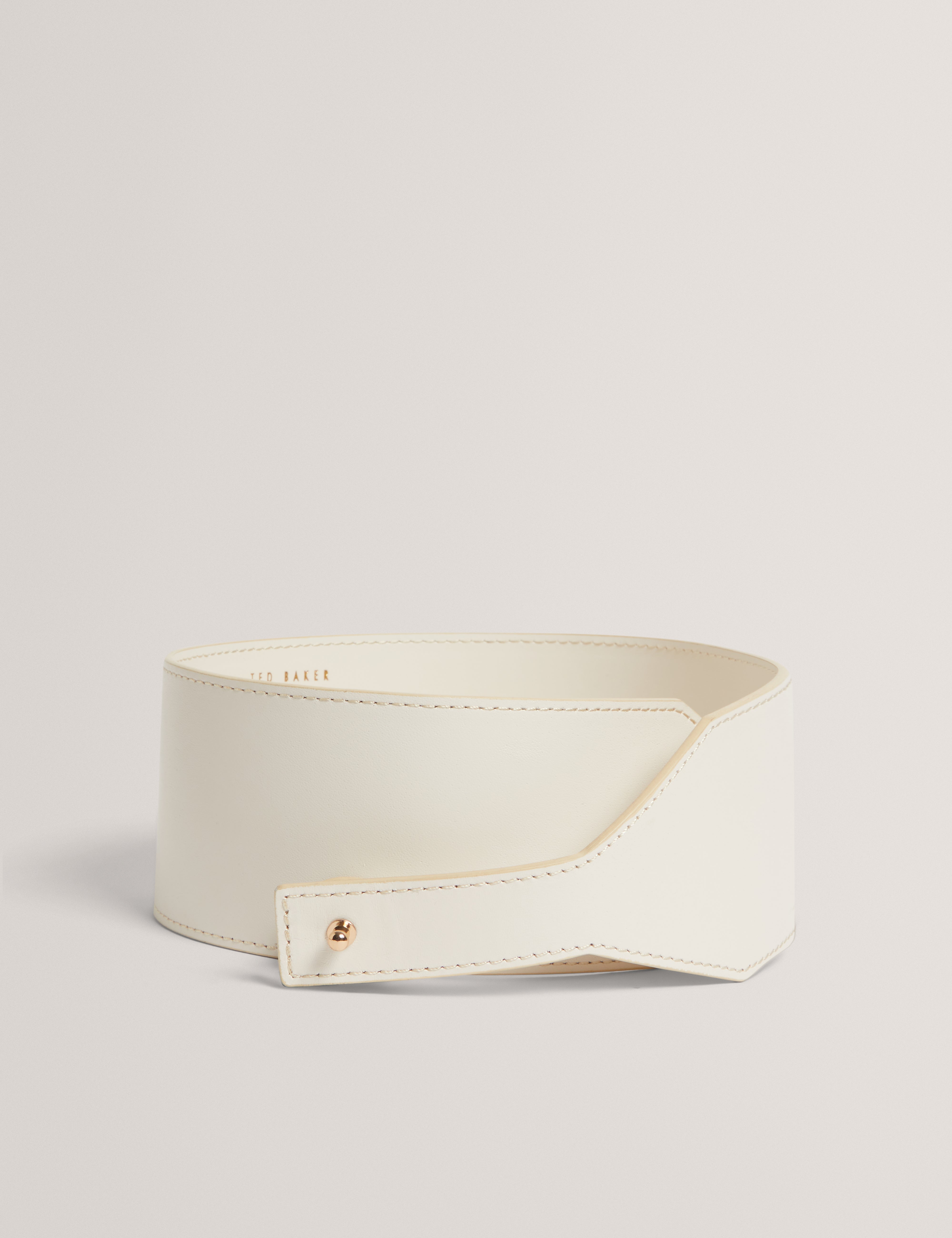 أنالي حزام من الجلد باللون الأبيض