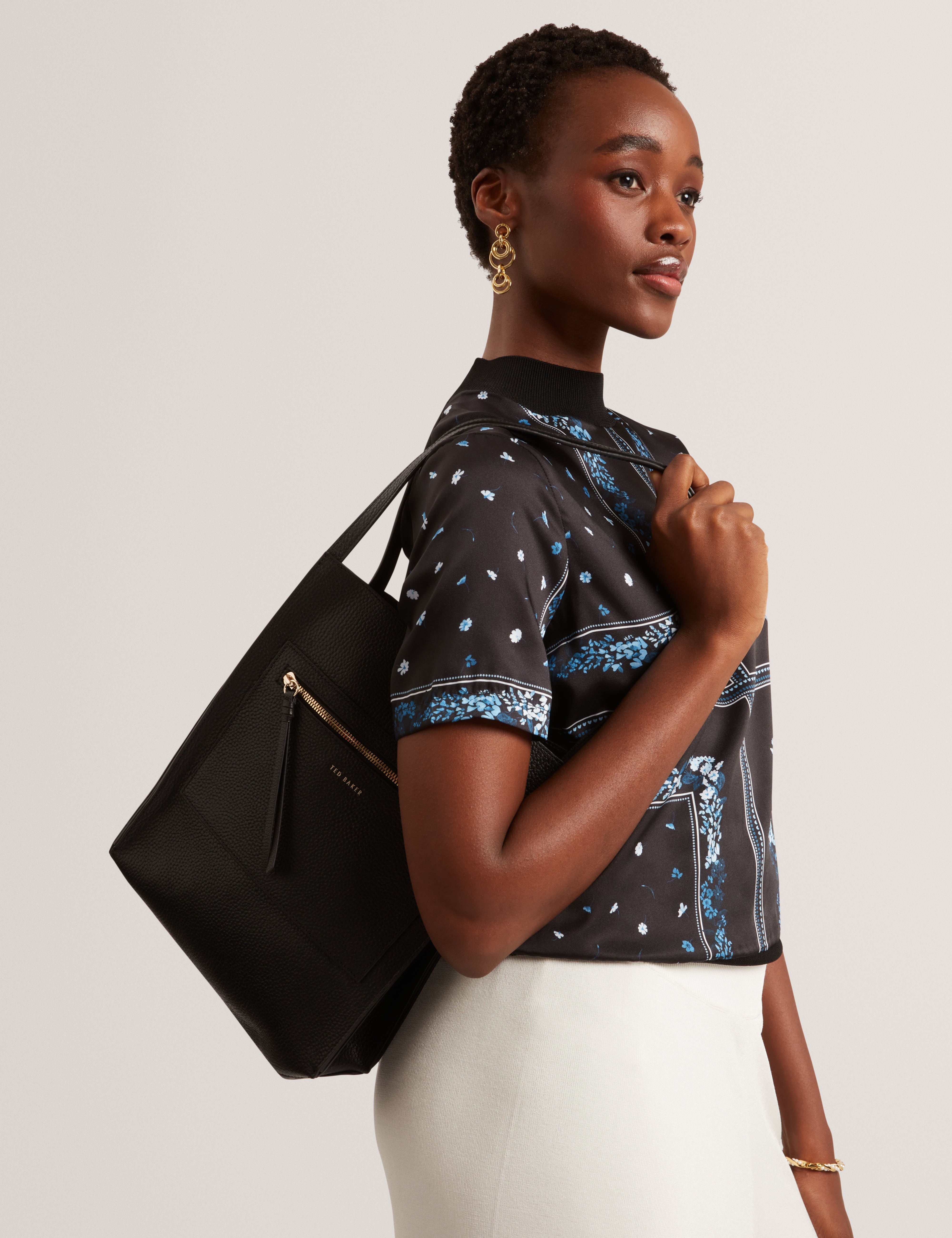 Taala Soft Slouch Small Leather Tote Bag Black