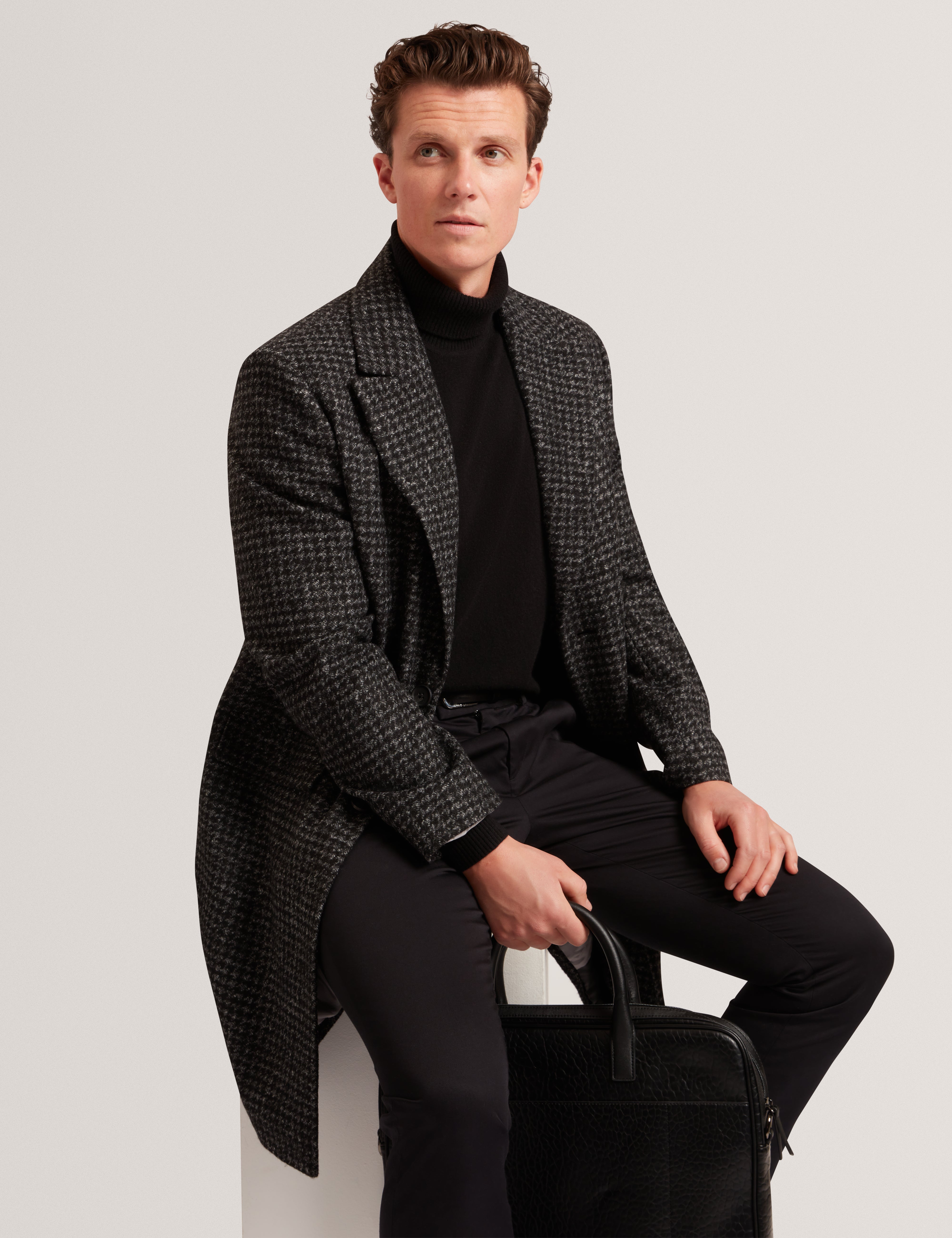 معطف إبسوم محبوك ذو تصميم 