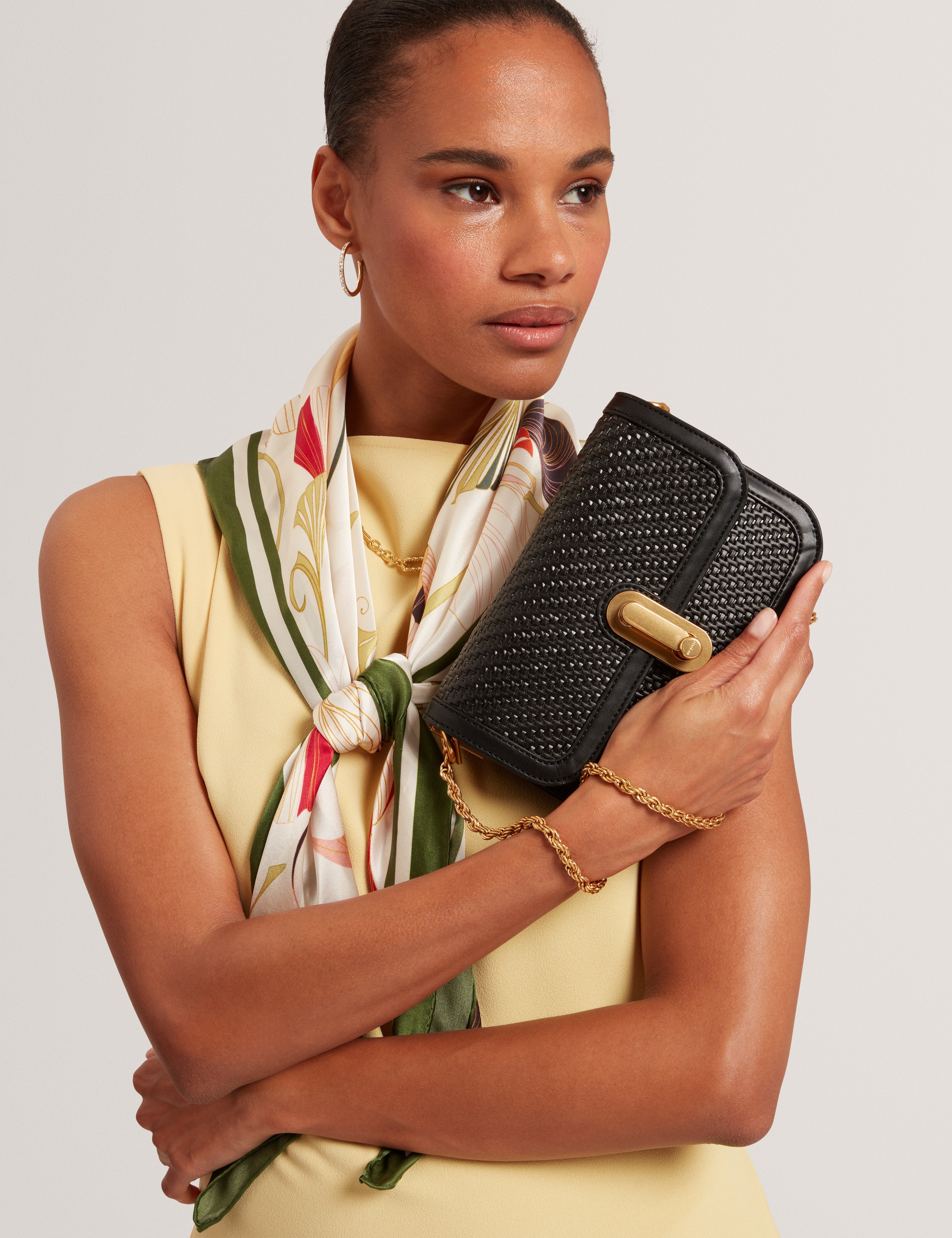 ووكر حقيبة من الجلد باللون الأسود