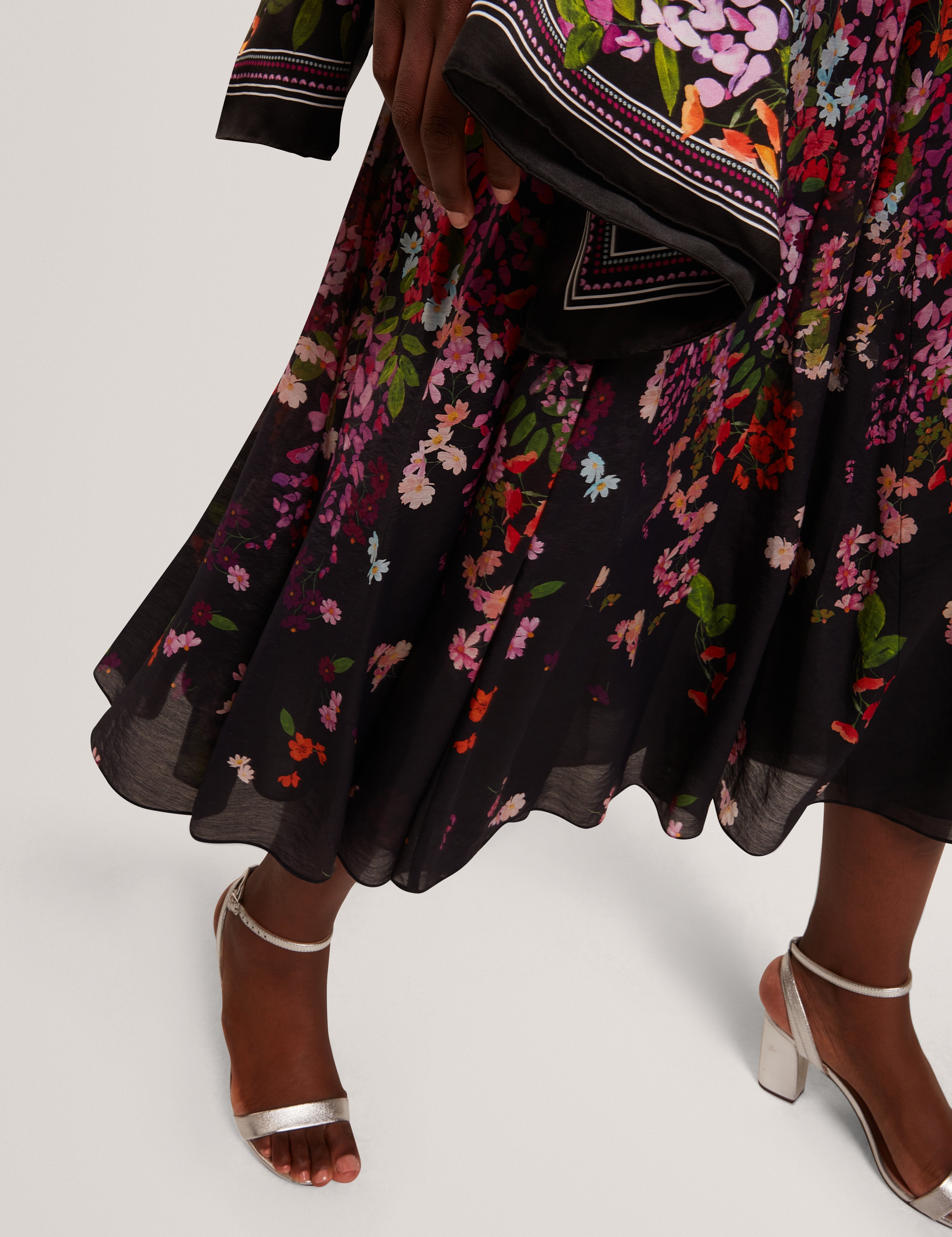 Azha Printed Midi Skirt Black
