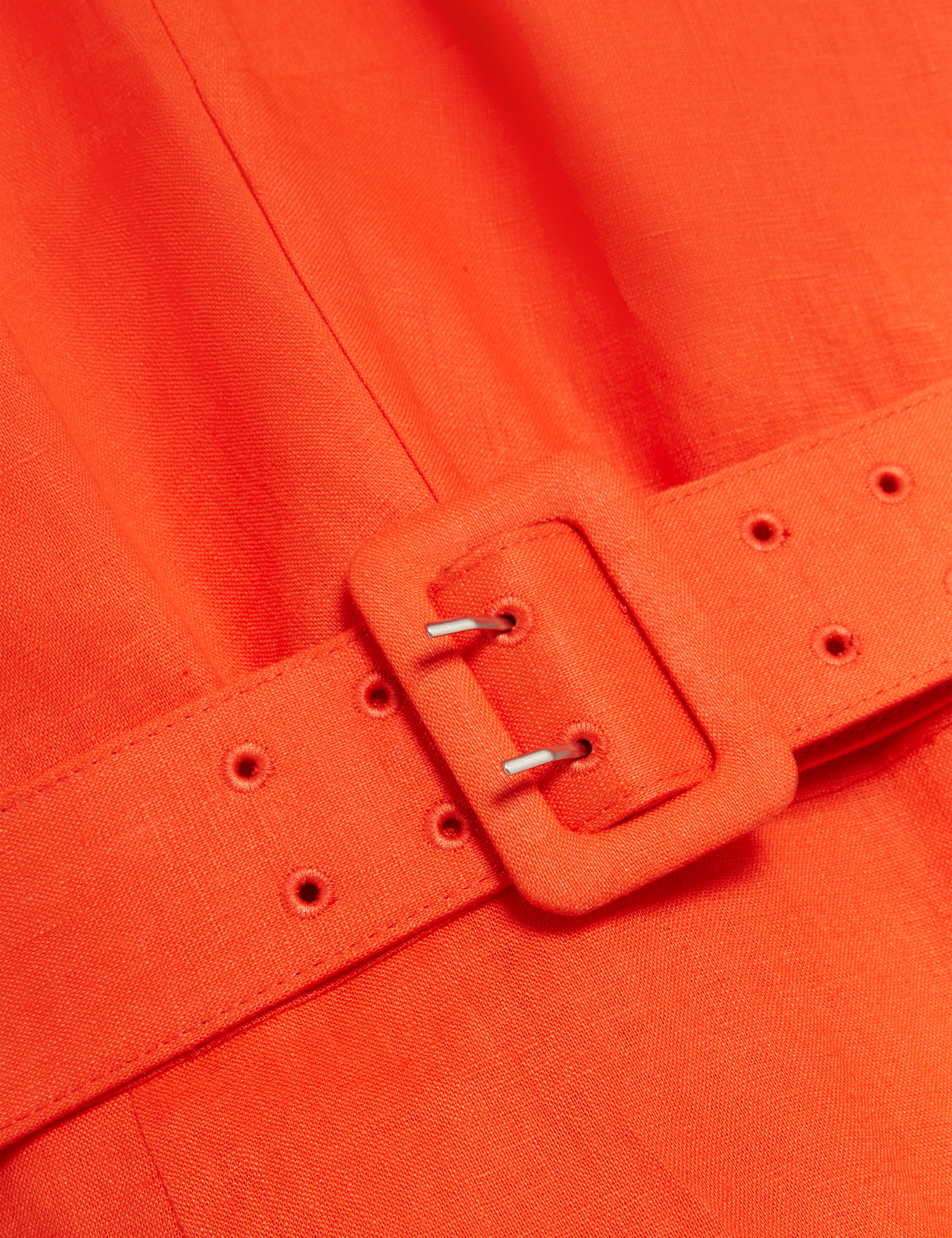 فستان رومبي متوسط ​​الطول بأكمام منتفخة وحزام، برتقالي