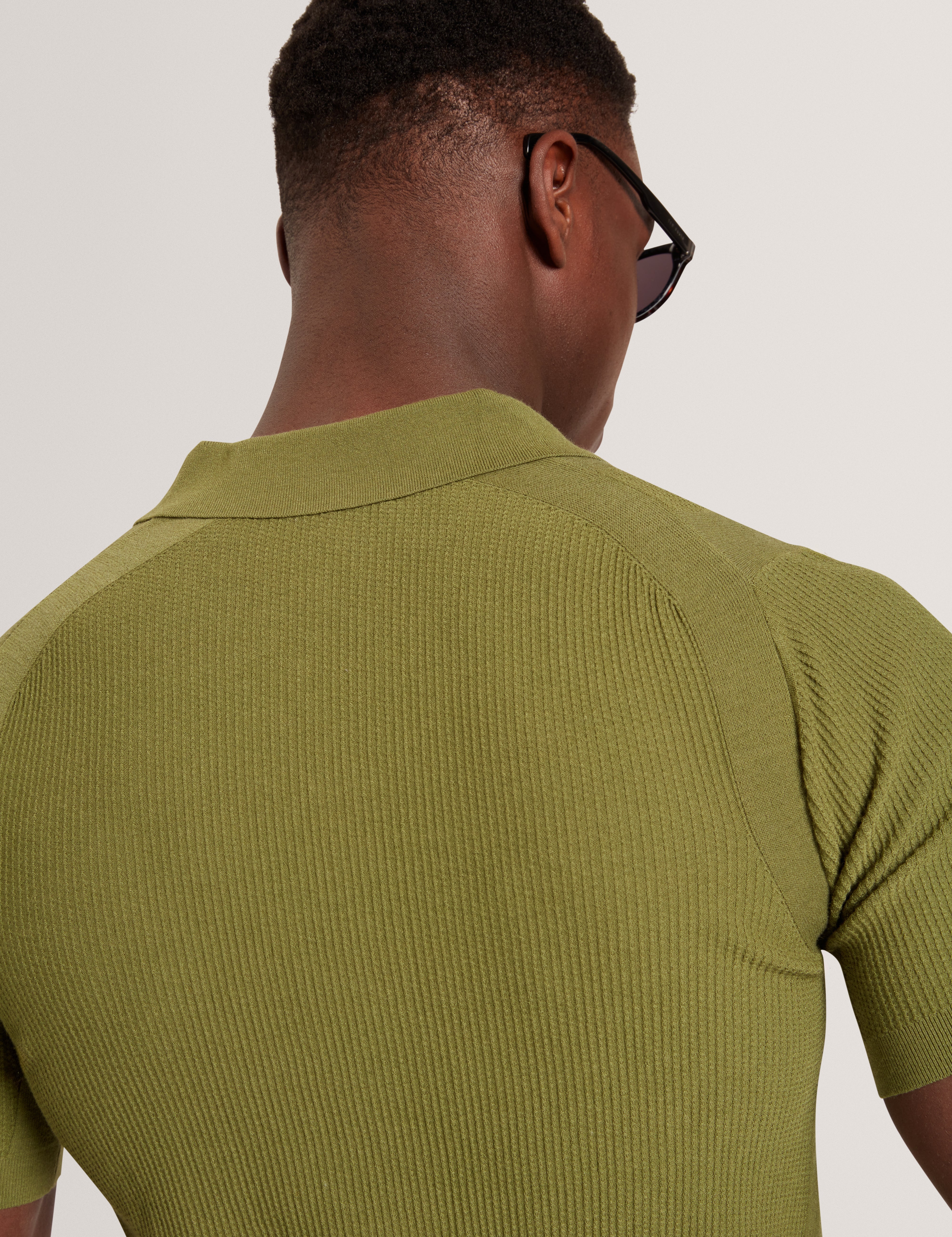 Aindrea Short Sleeve Stitch Detail Open Neck Polo Green