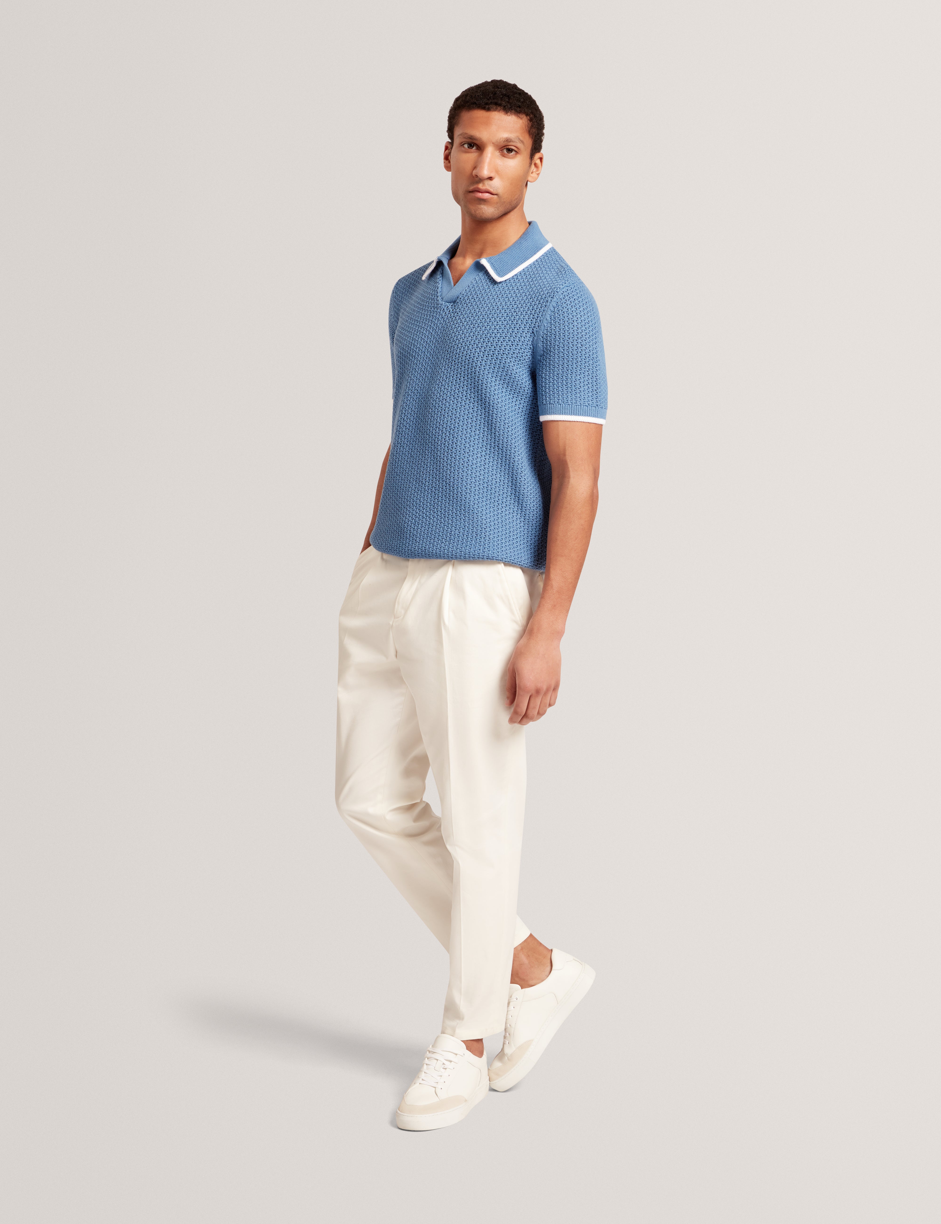 قميص بولو ساشير بأكمام قصيرة ورقبة مفتوحة وخياطة وافل - أزرق فاتح