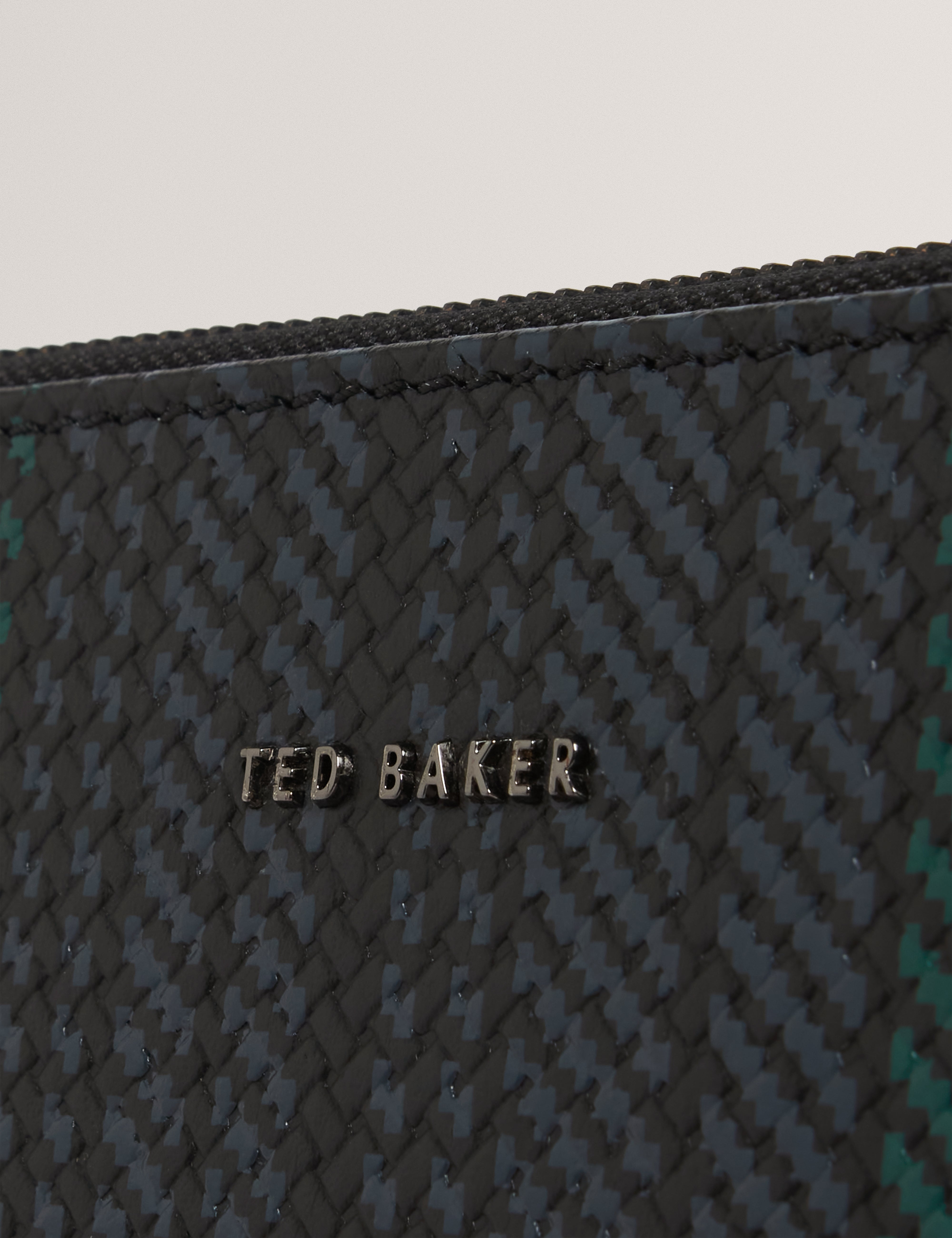 ويلتون حقيبة لابتوب سوداء مقاس 13 إنش