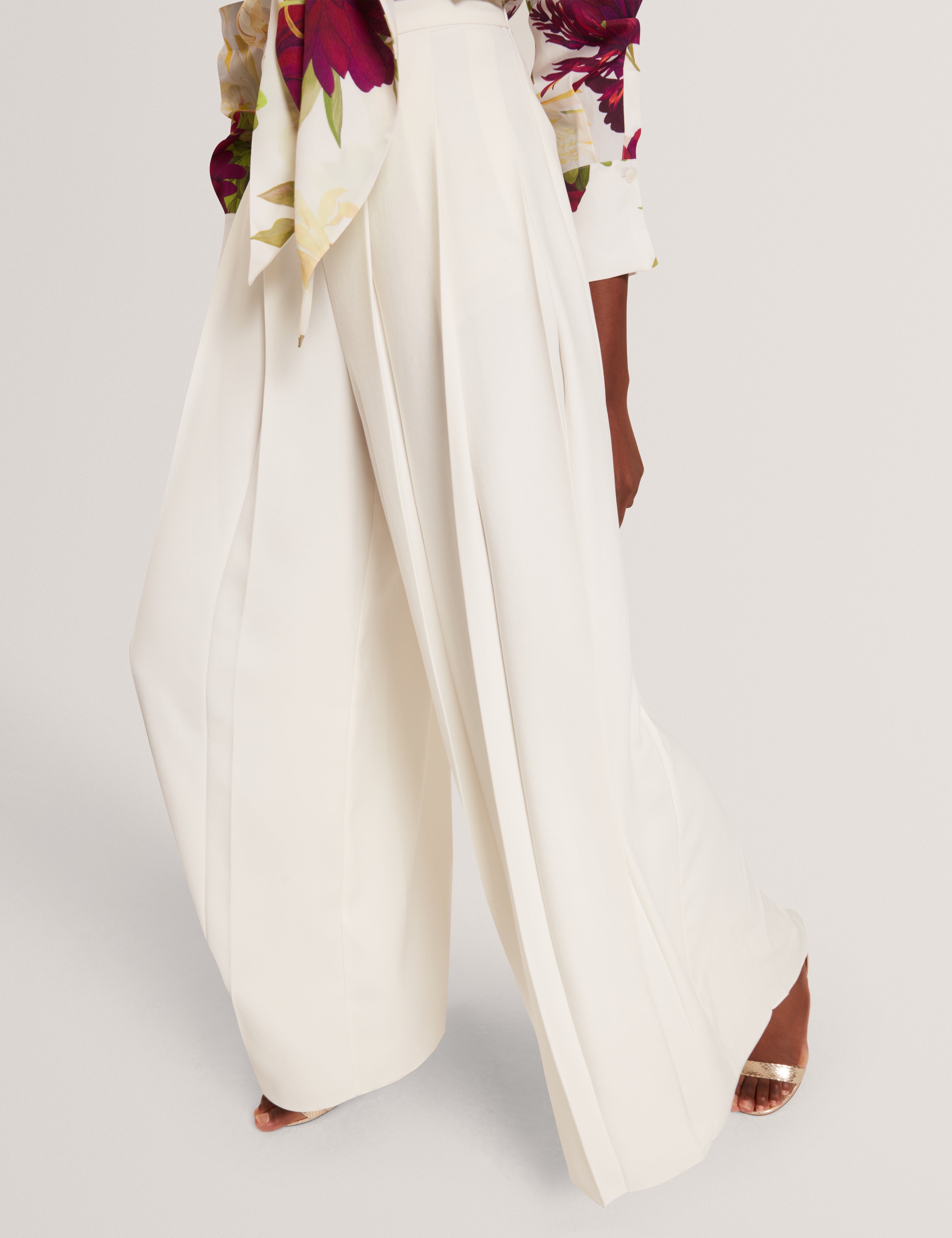 Duuva Box Pleat Wide Leg Trouser Ivory