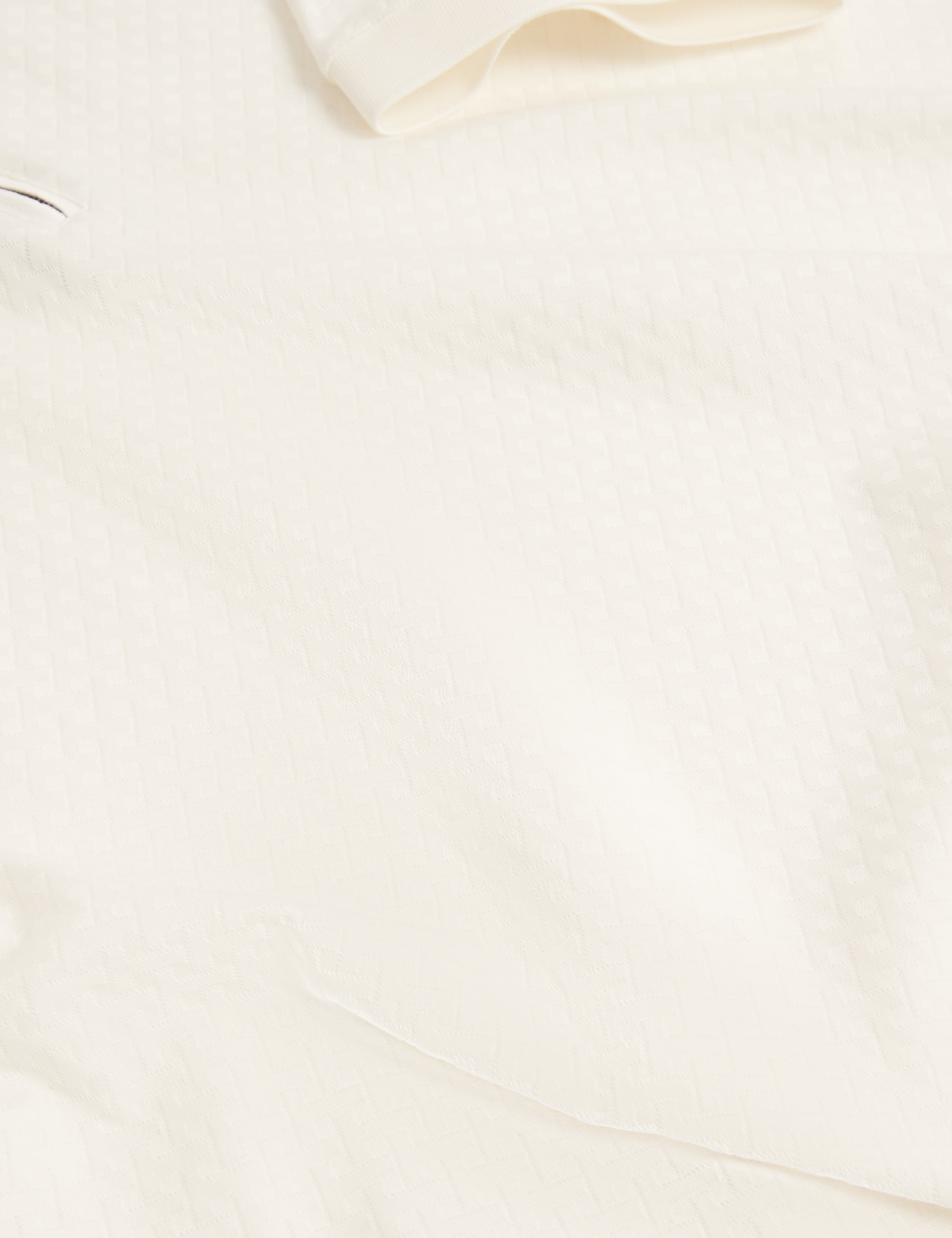 قميص بولو Cophen بأكمام قصيرة وخياطة عادية باللون الأبيض