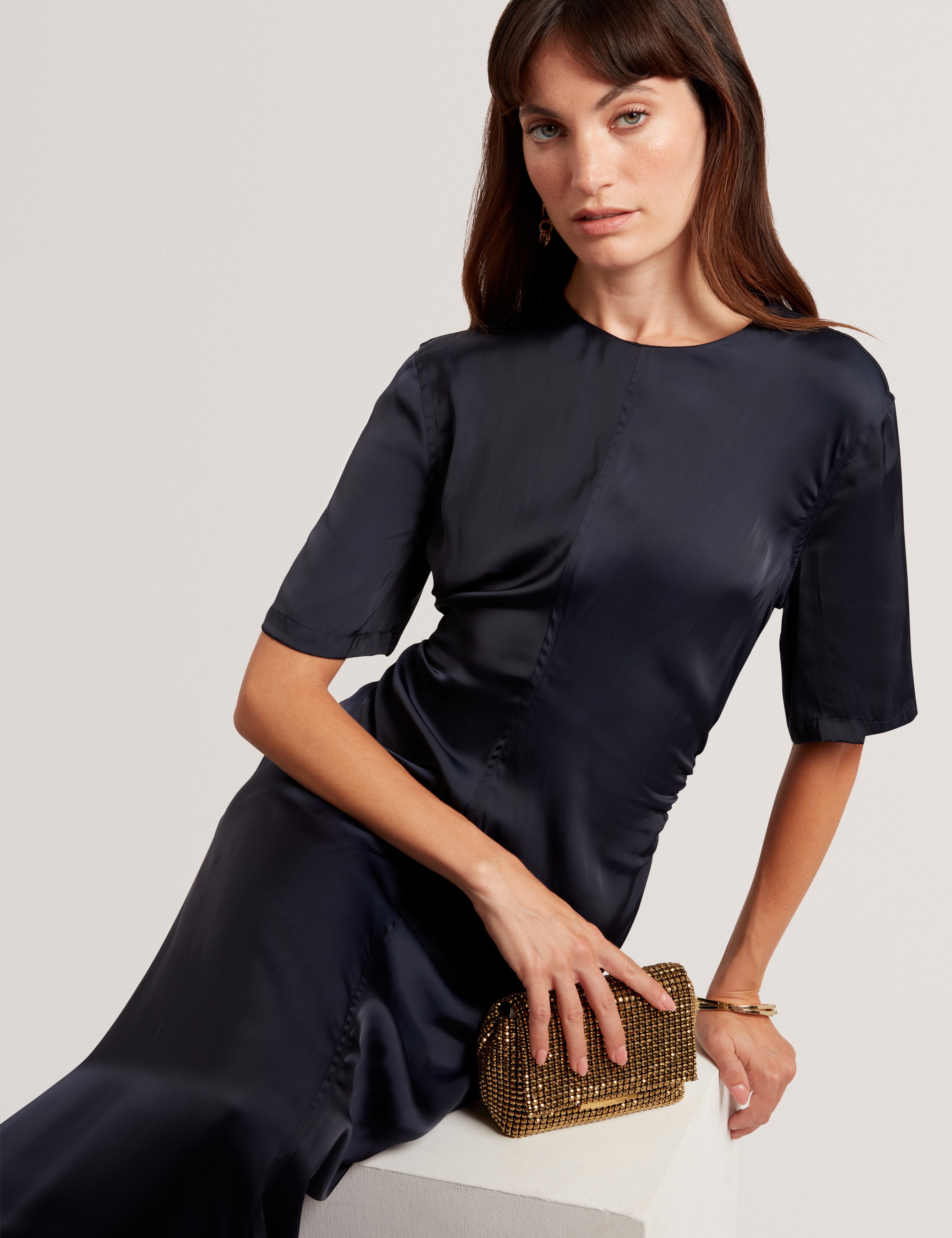 بلوما فستان ميدي بأكمام قصيرة لون كحلي