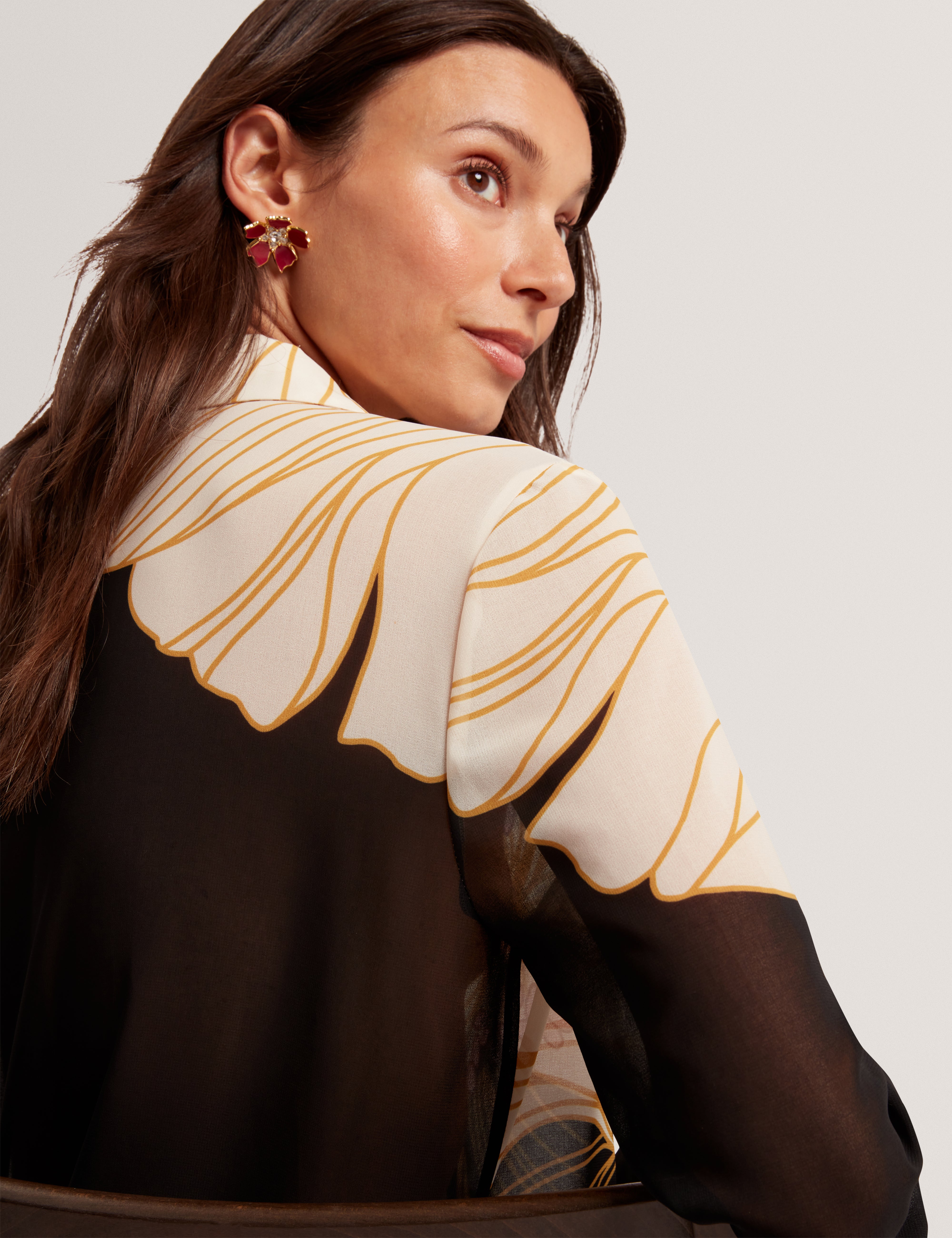 Nekeata Printed Long Line Shirt Black