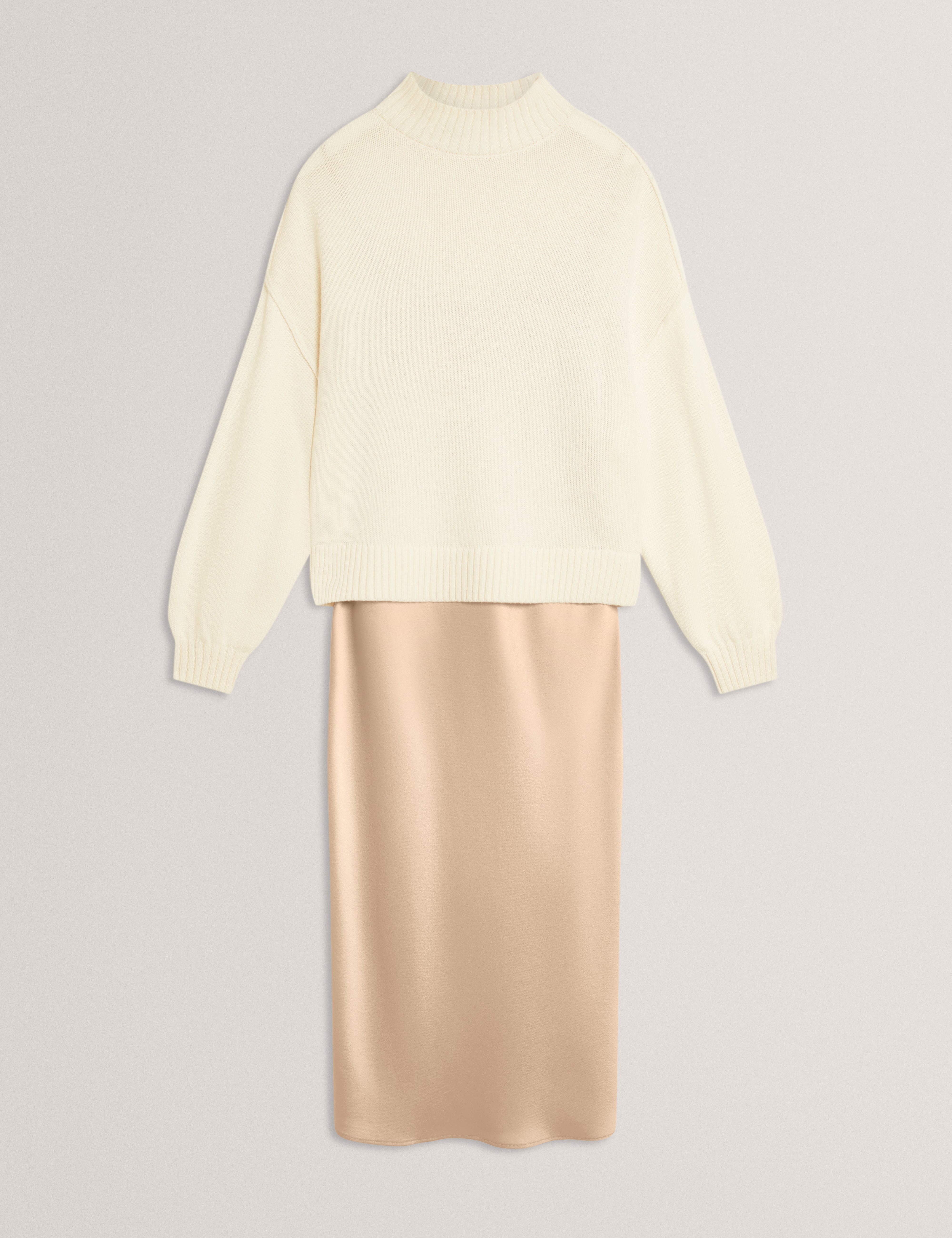 هاريسا طقم سترة محبوكة مع فستان باللون البيج الفاتح