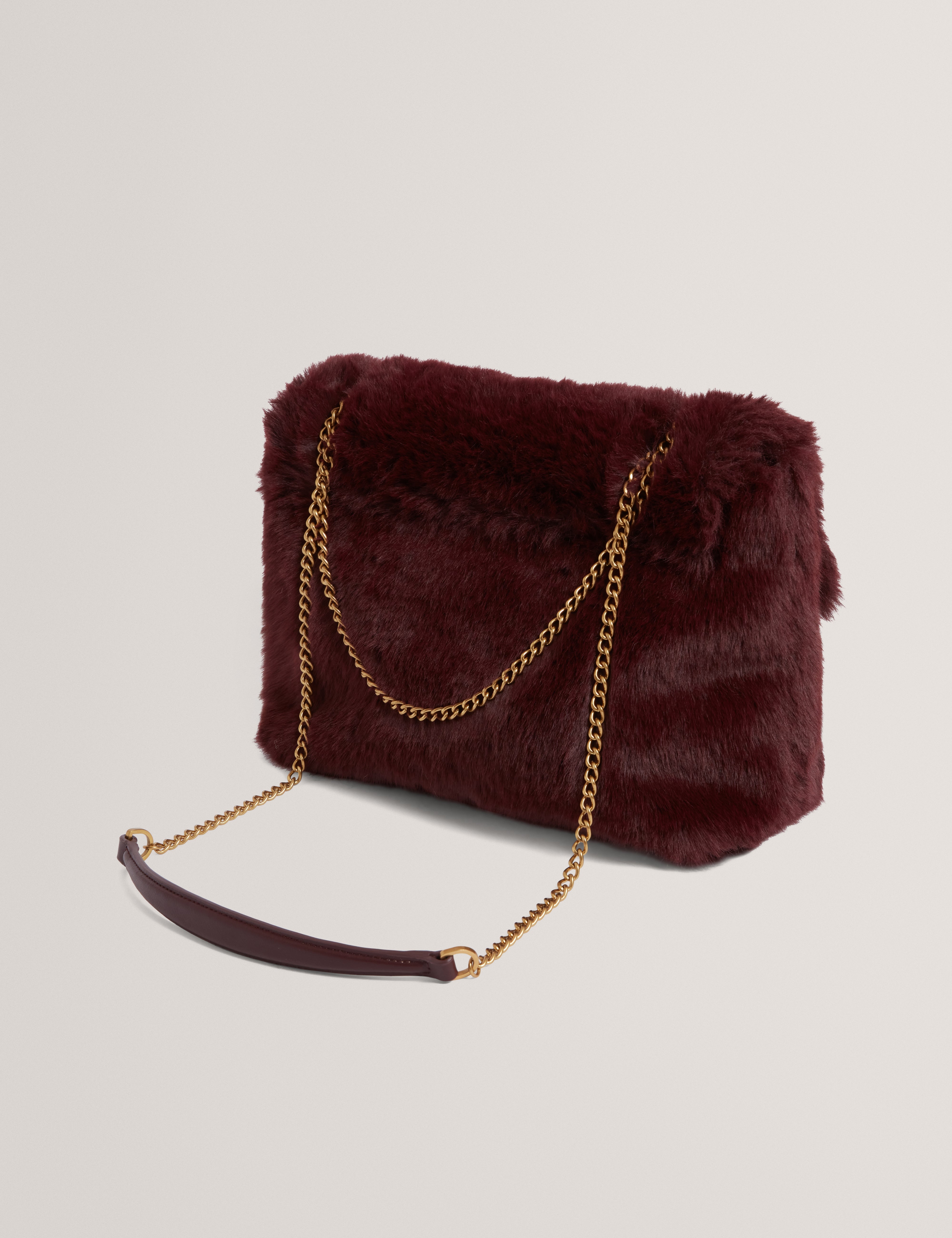 أنيلي حقيبة كتف من الفرو باللون الأحمر الداكن