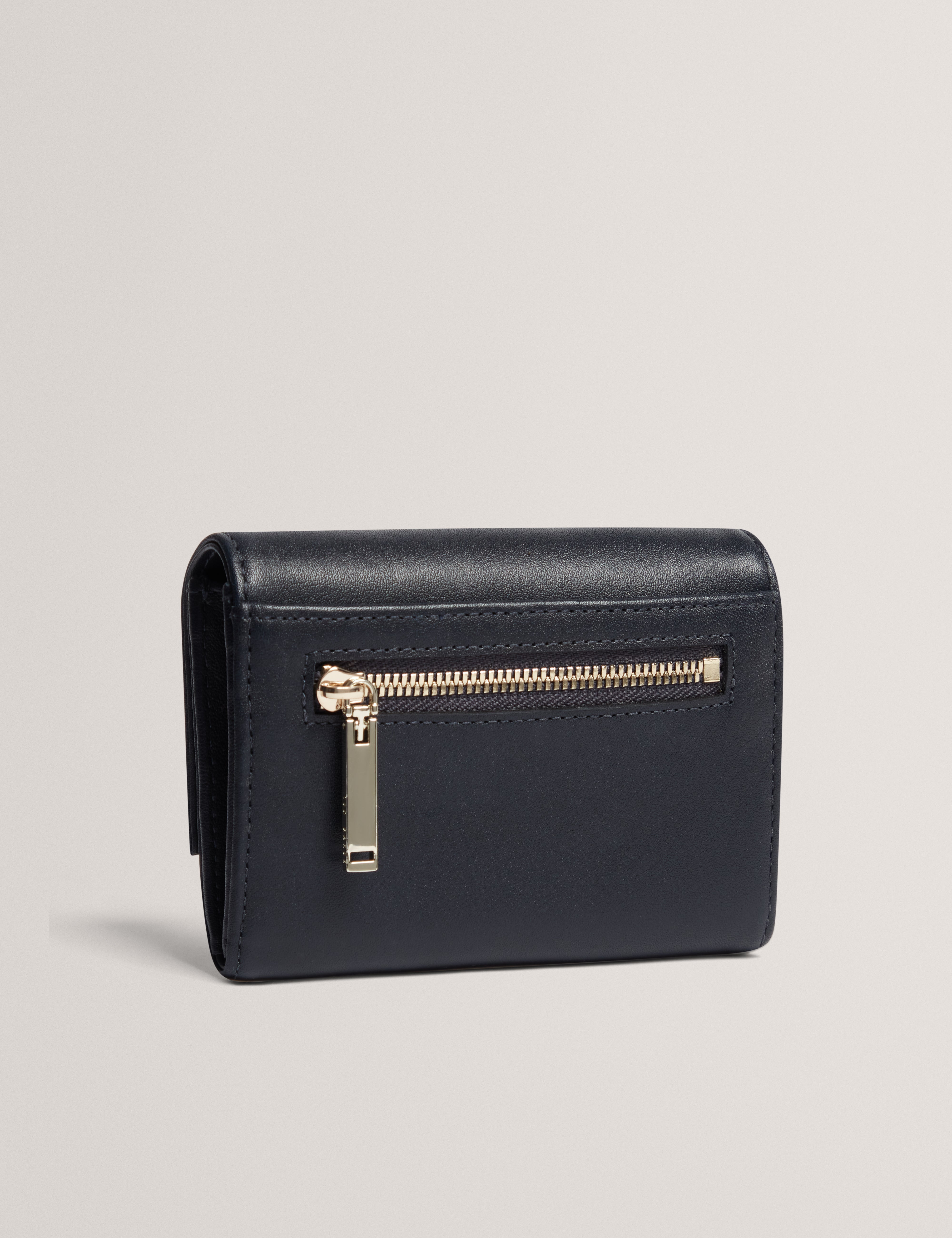 رايلاه محفظة جلدية صغيرة باللون الكحلي