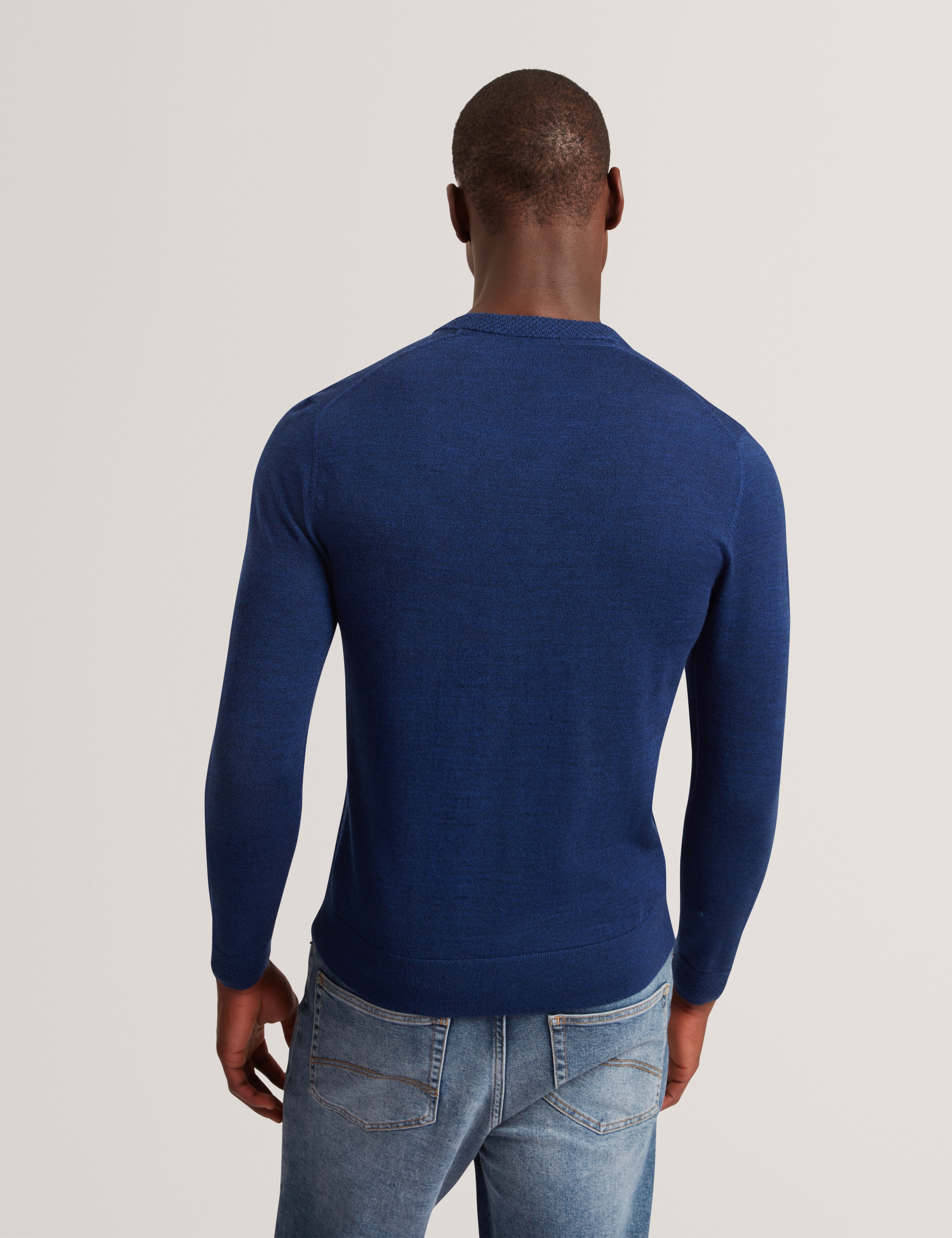 Resye Branded Merino V-Neck Jumper Navy