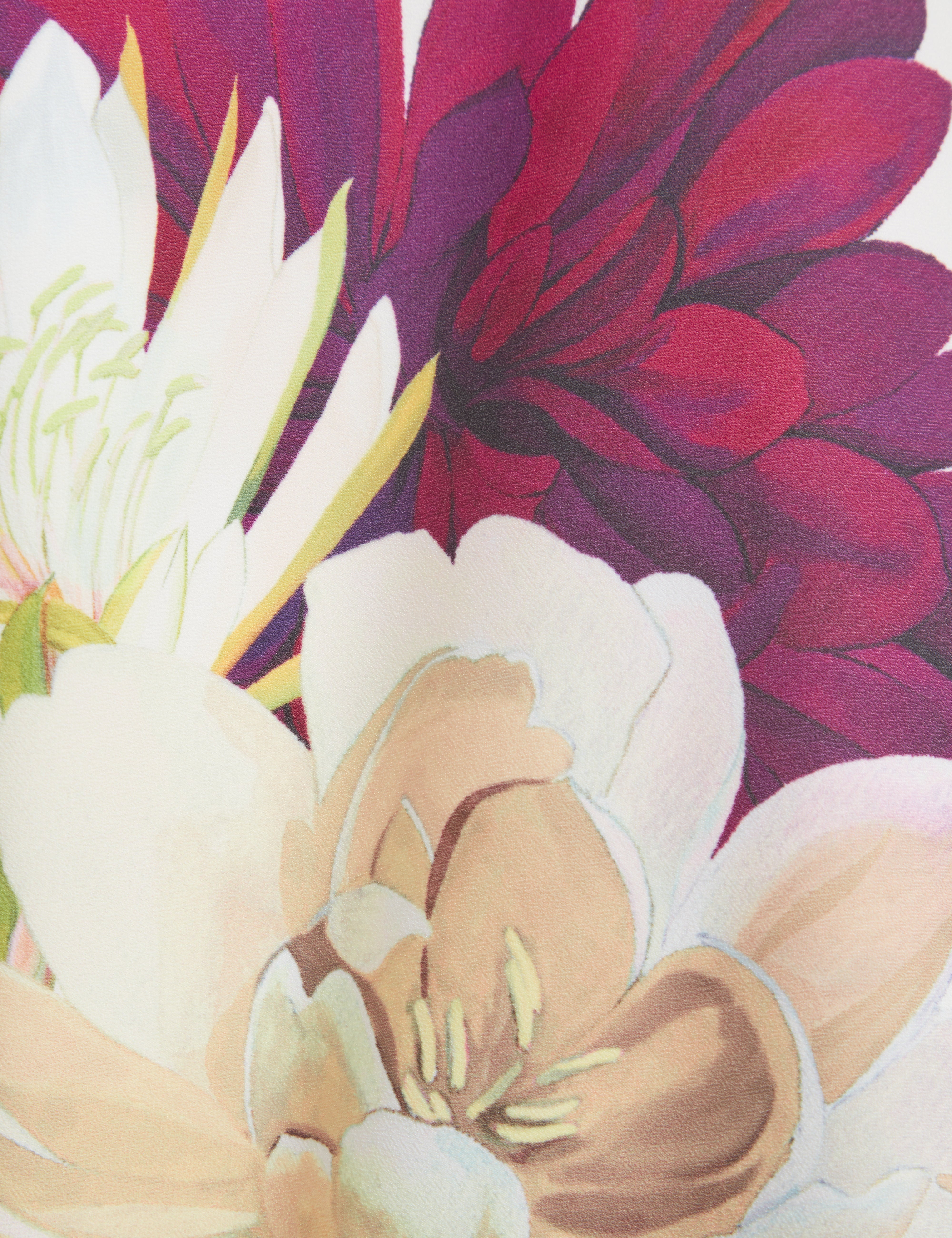 زوفيا كنزة بخصر محدد لون عاجي