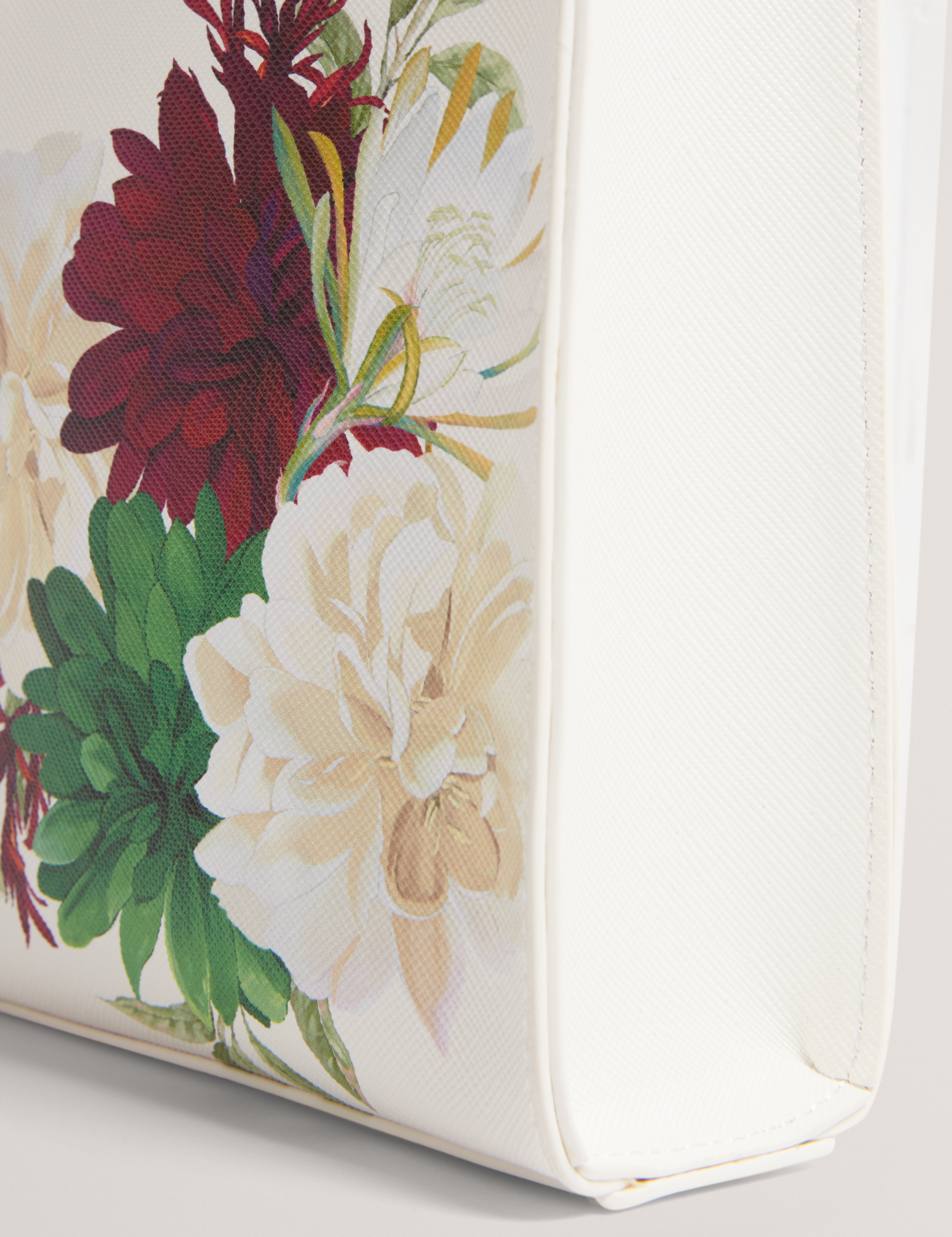 كريم بوقيسي ميني فلورال أيكون