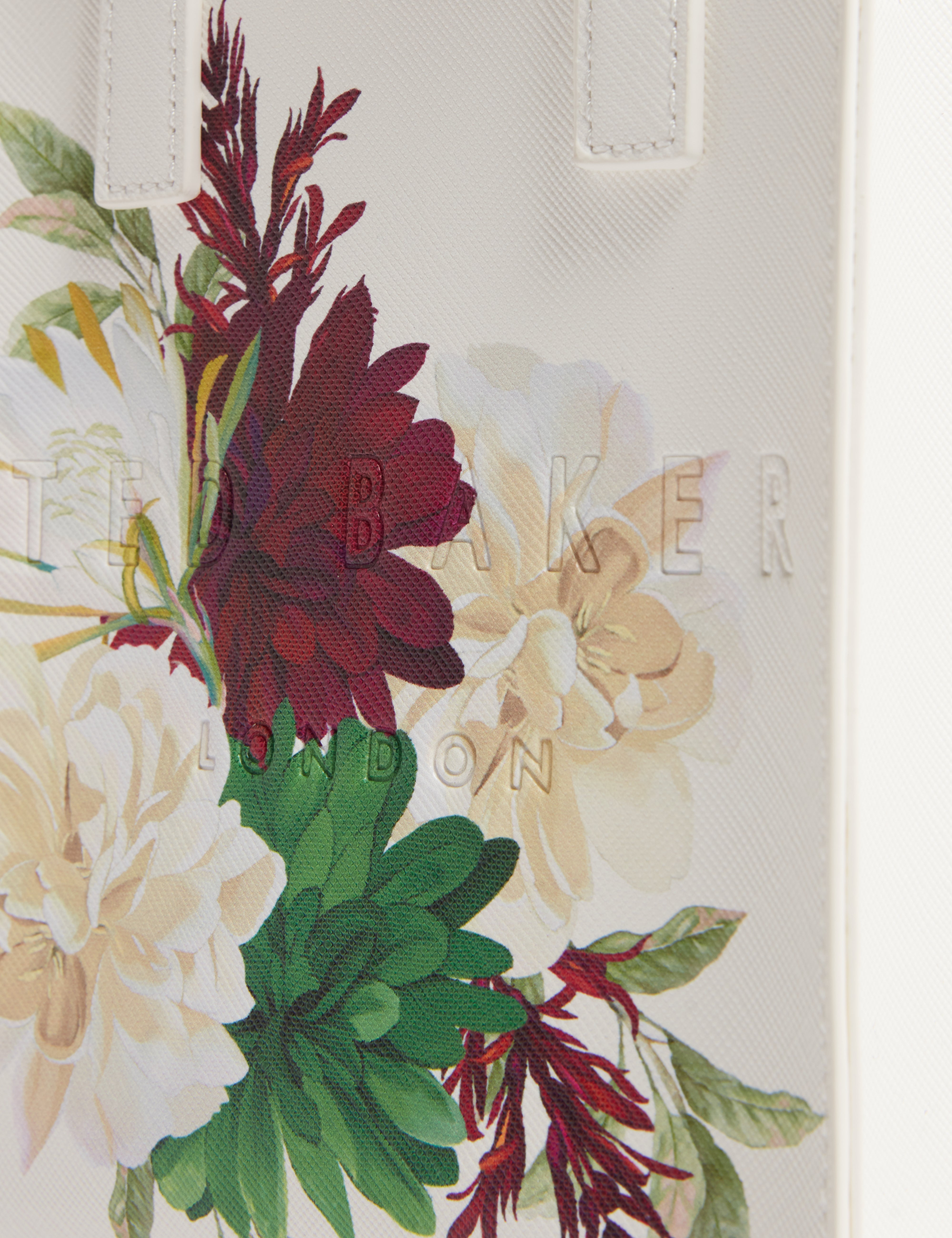 كريم بوقيسي ميني فلورال أيكون