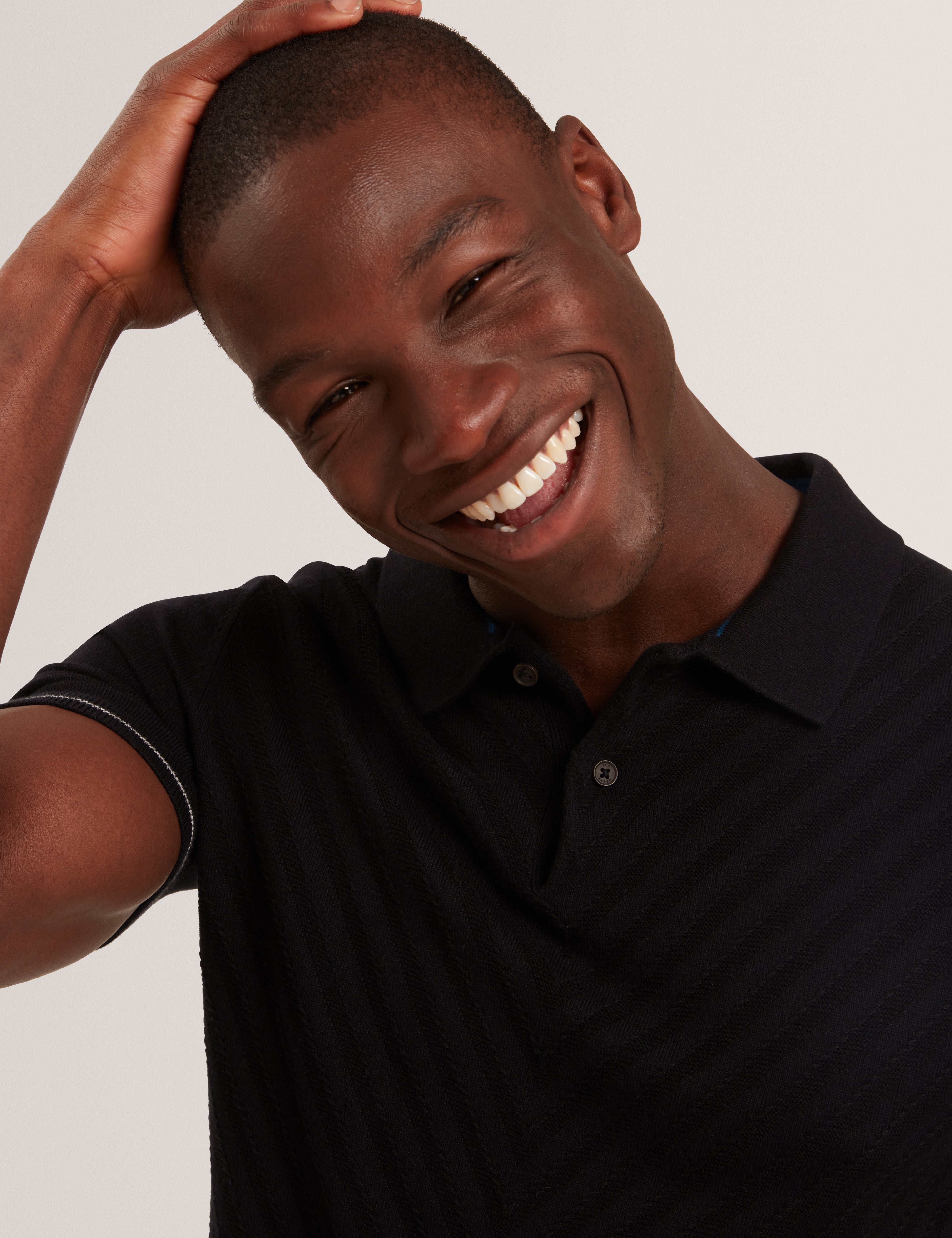 Chapal Short Sleeve Chevron Stitch Polo Black