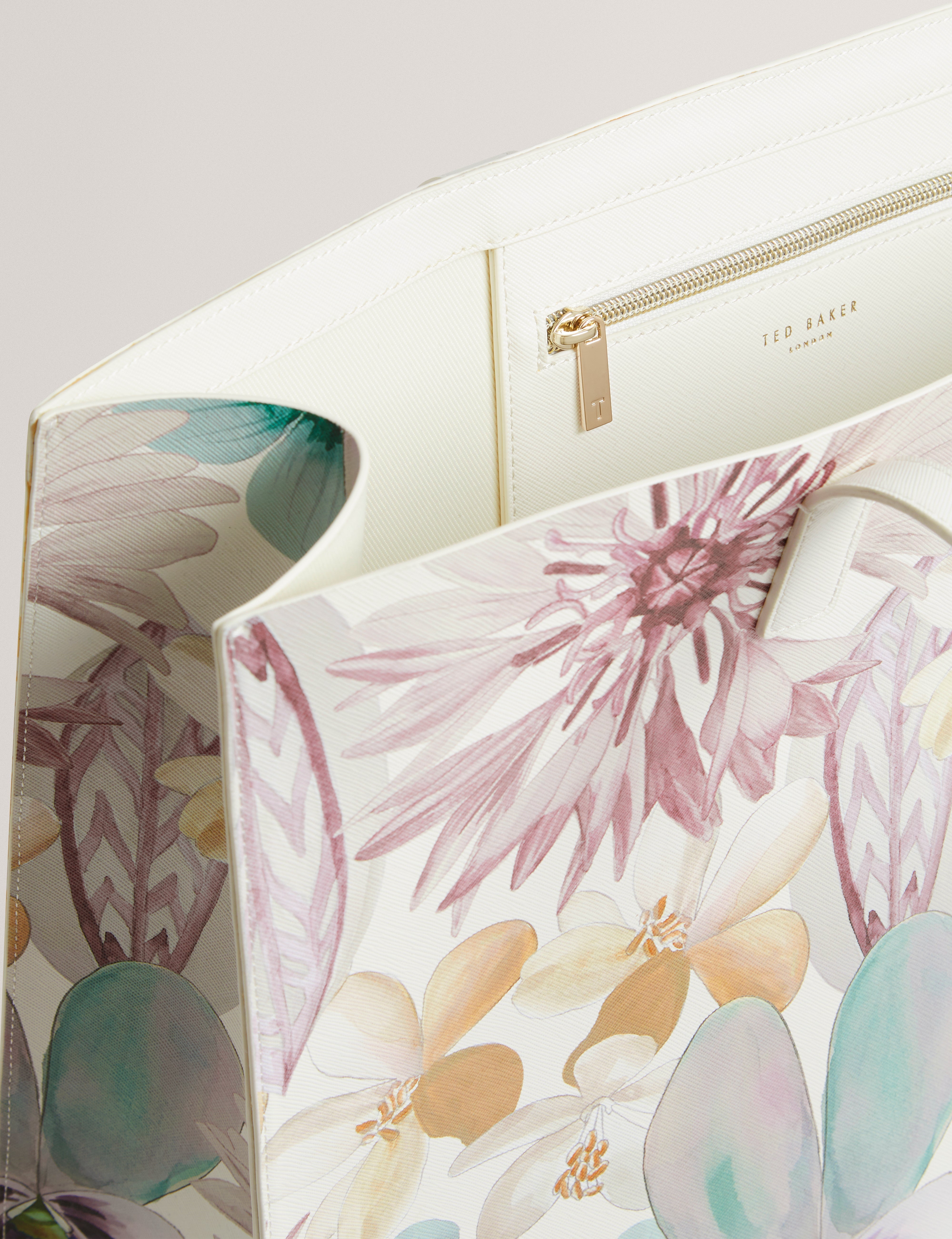 Haleen Petal Print Extra Large Icon Bag White