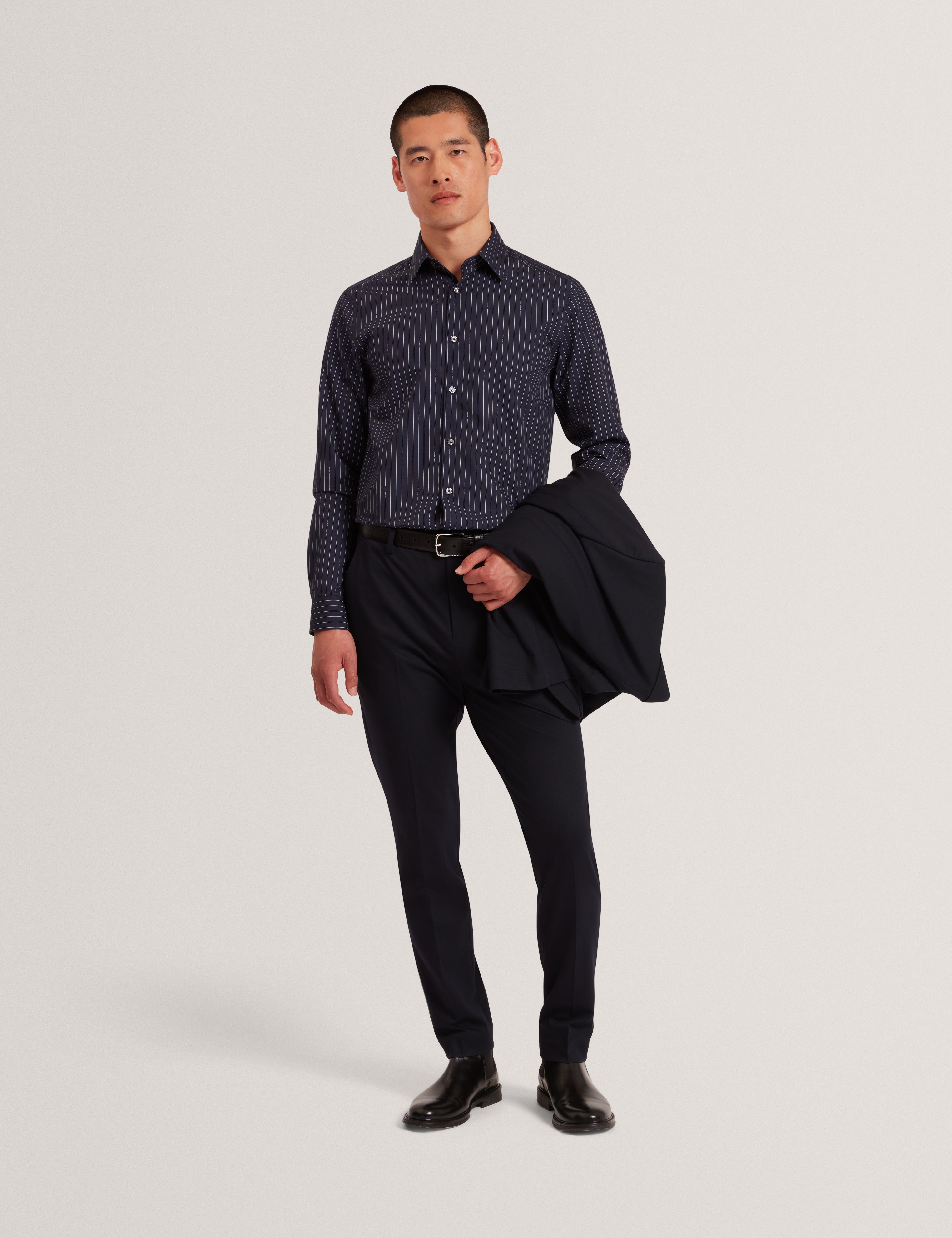 هانجنت قميص كلاسيكي مخطط باللون الكحلي