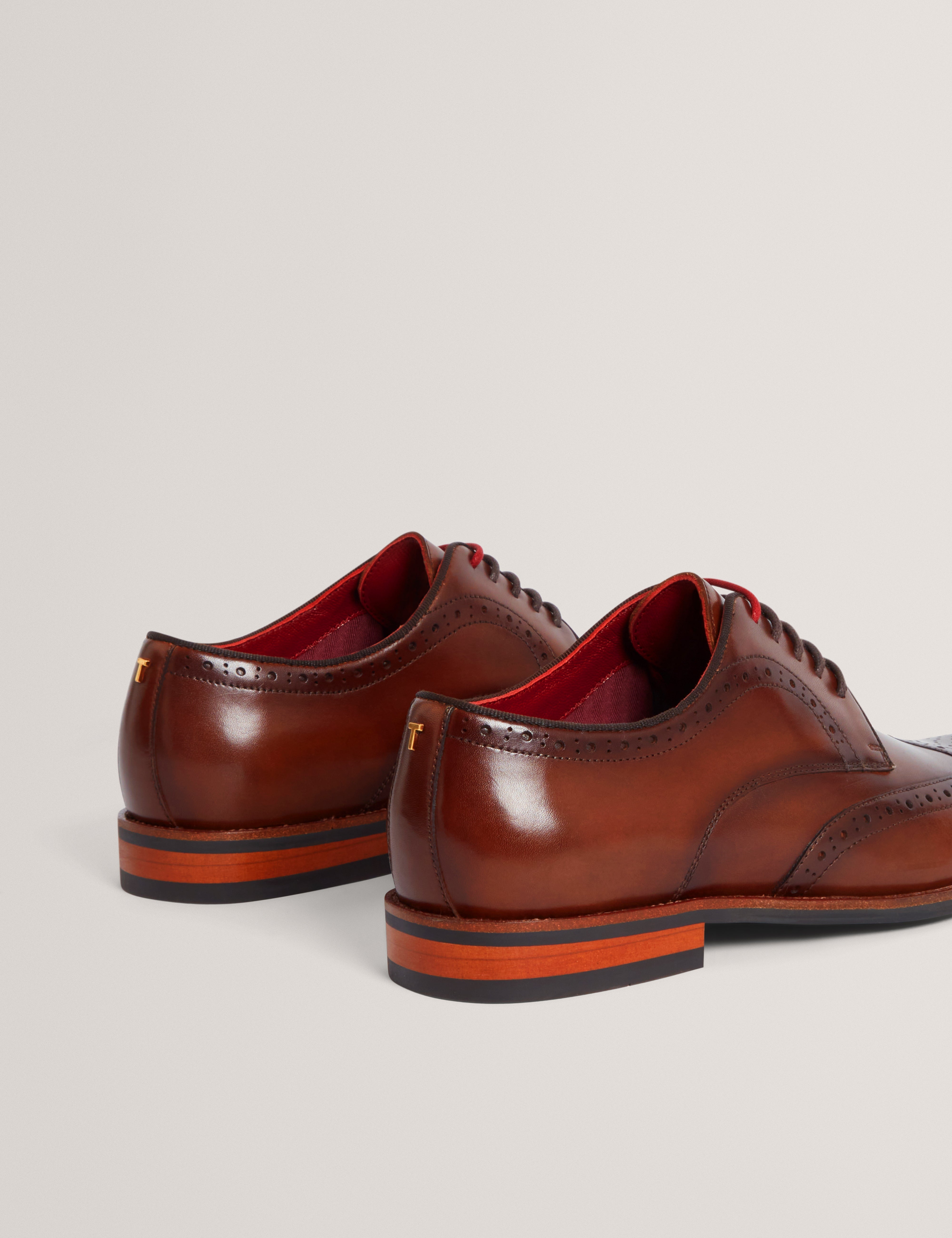 ماركوز حذاء بروغ رسمي باللون البني