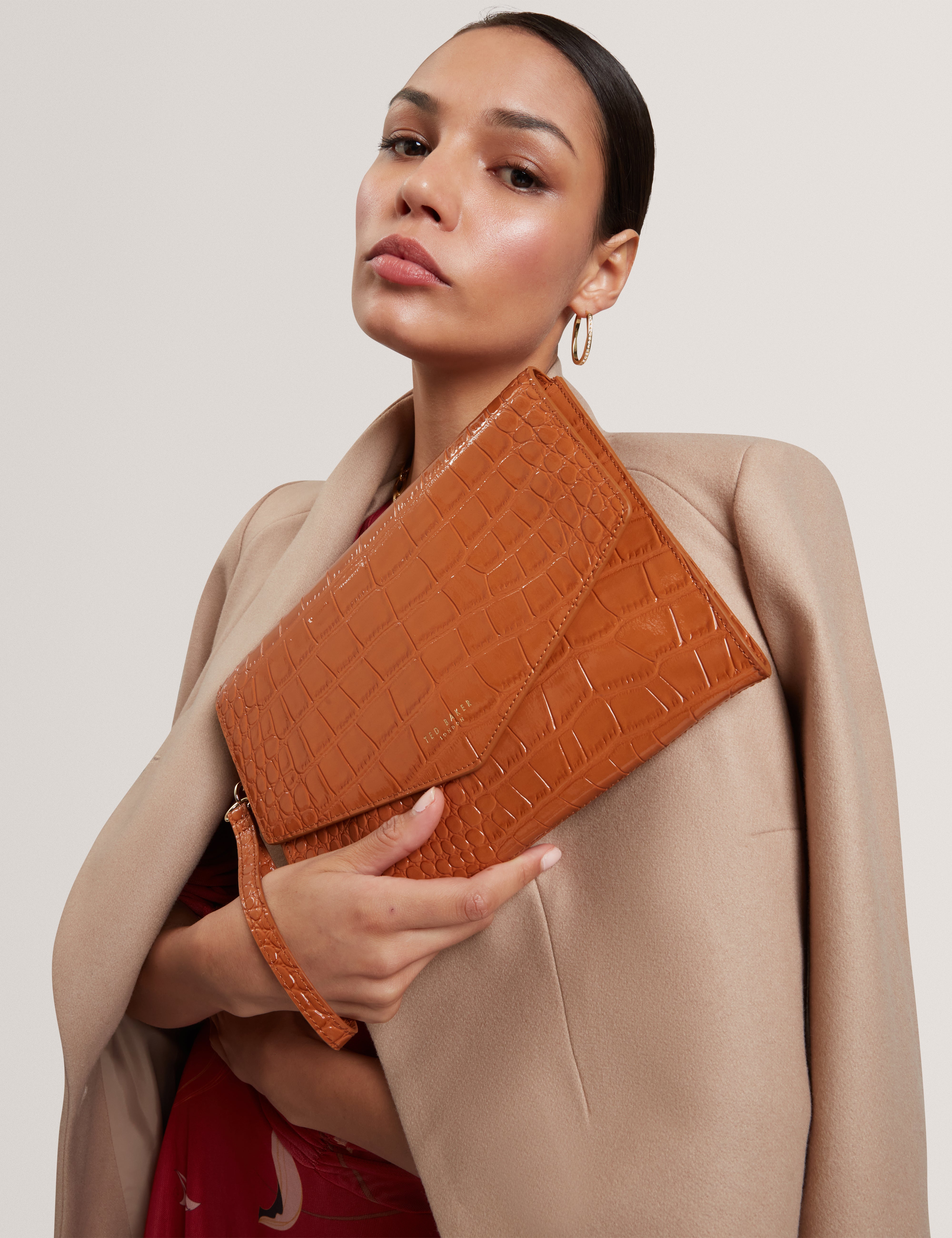 Wesslie Croc Effect Icon Envelope Pouch Tan