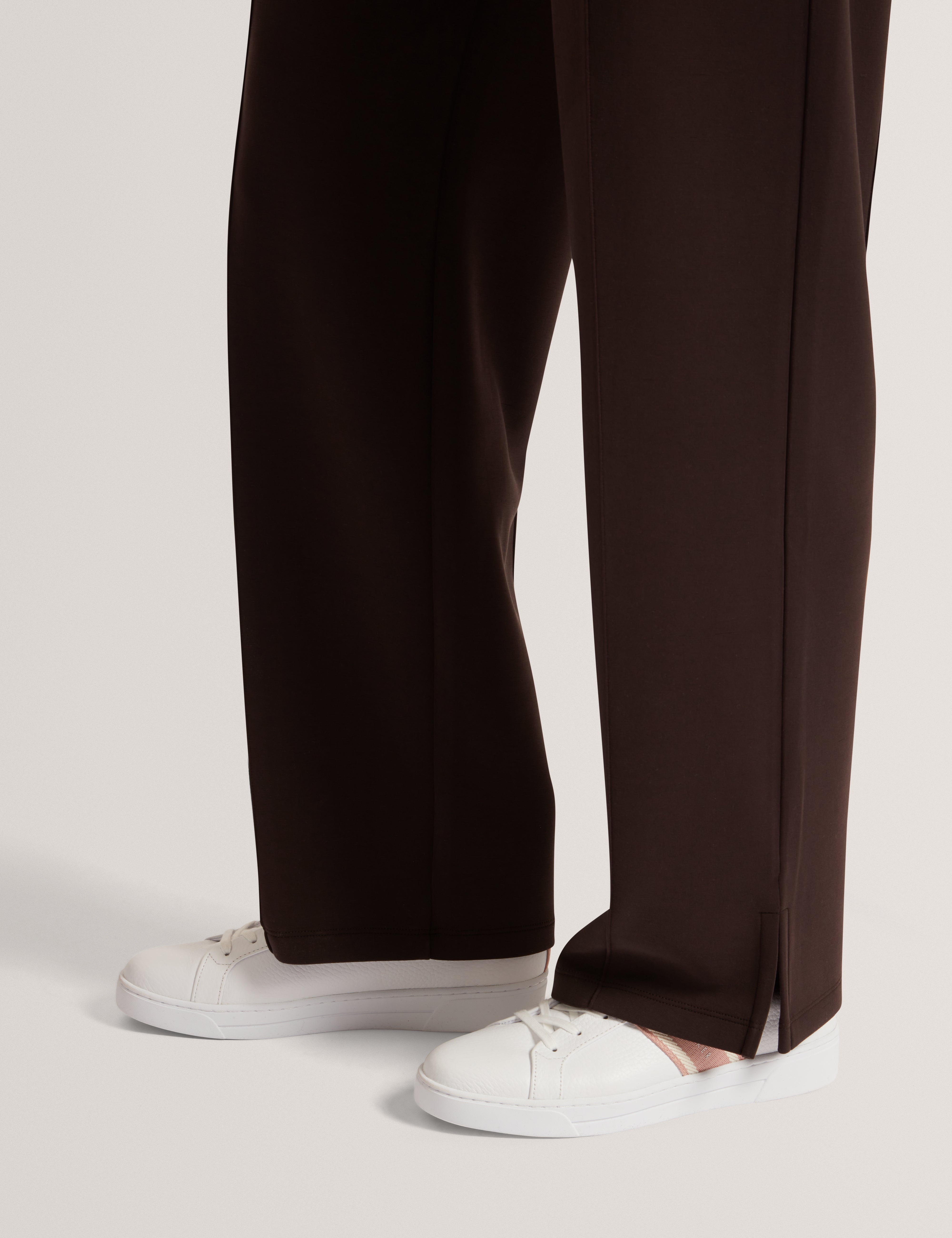 Bailly Webbing Detail Trainer White-Brwn