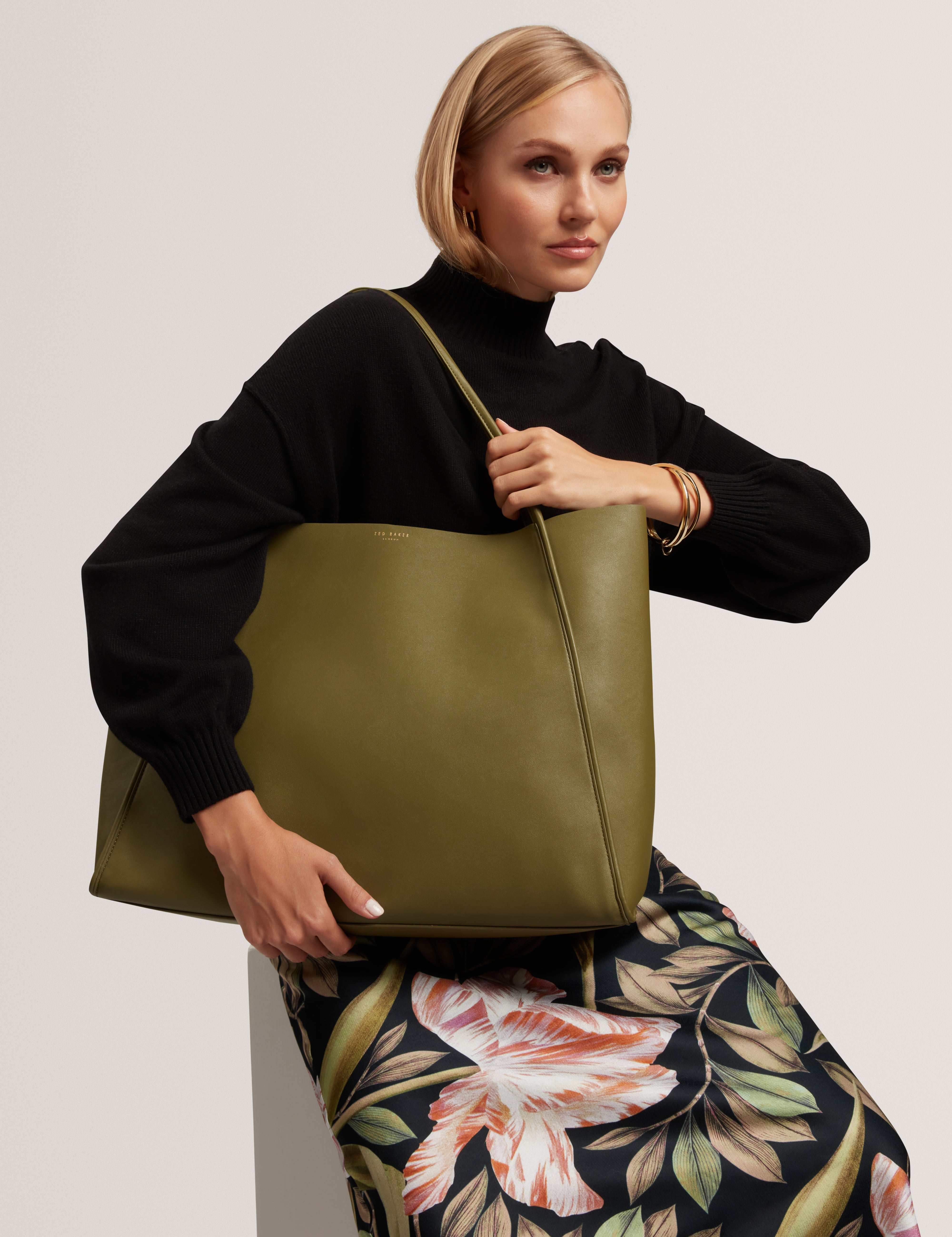 Blaair Thin Strap Oversized Large Slouchy Tote Khaki
