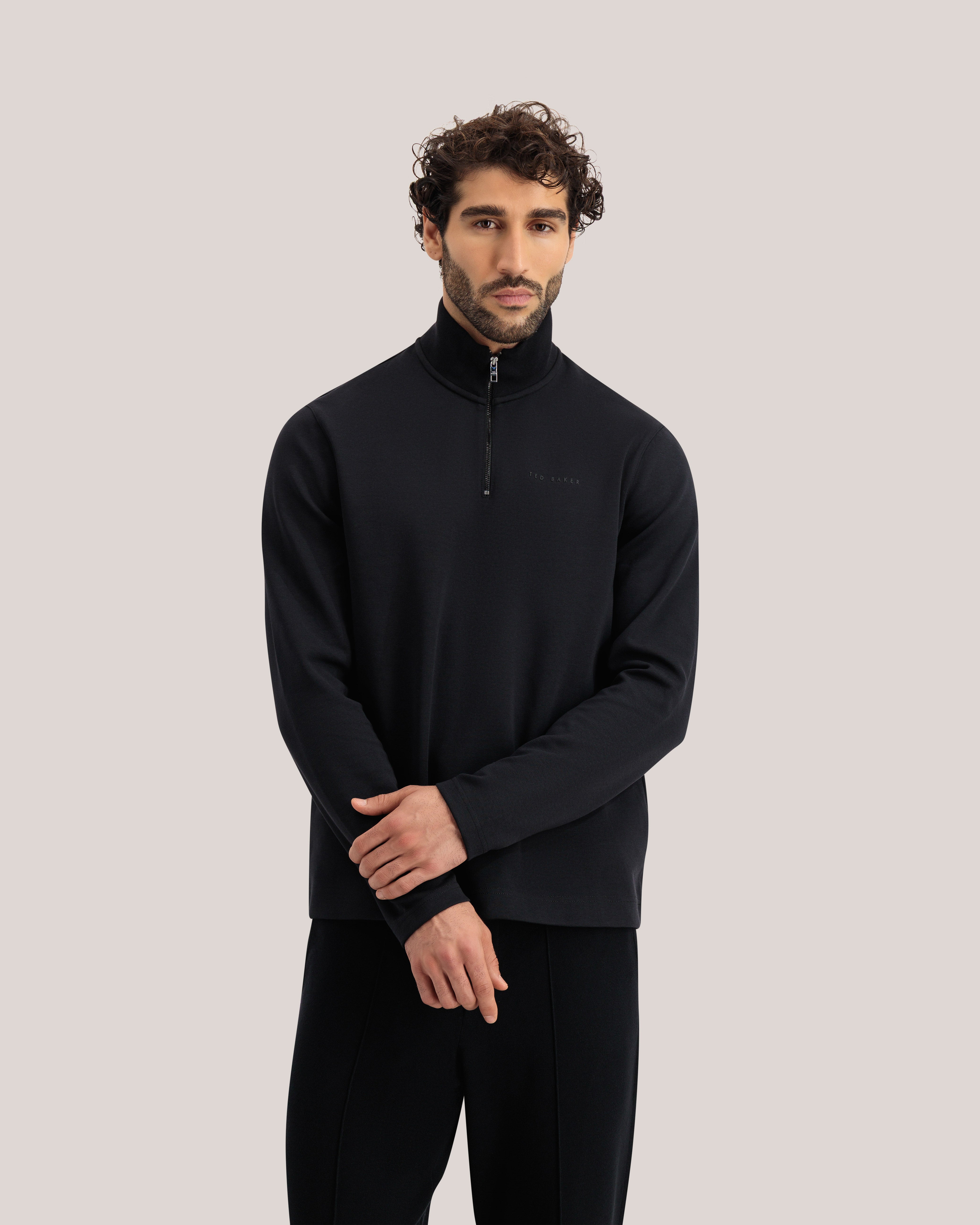 Actos 1/4 Zip Sweatshirt Black