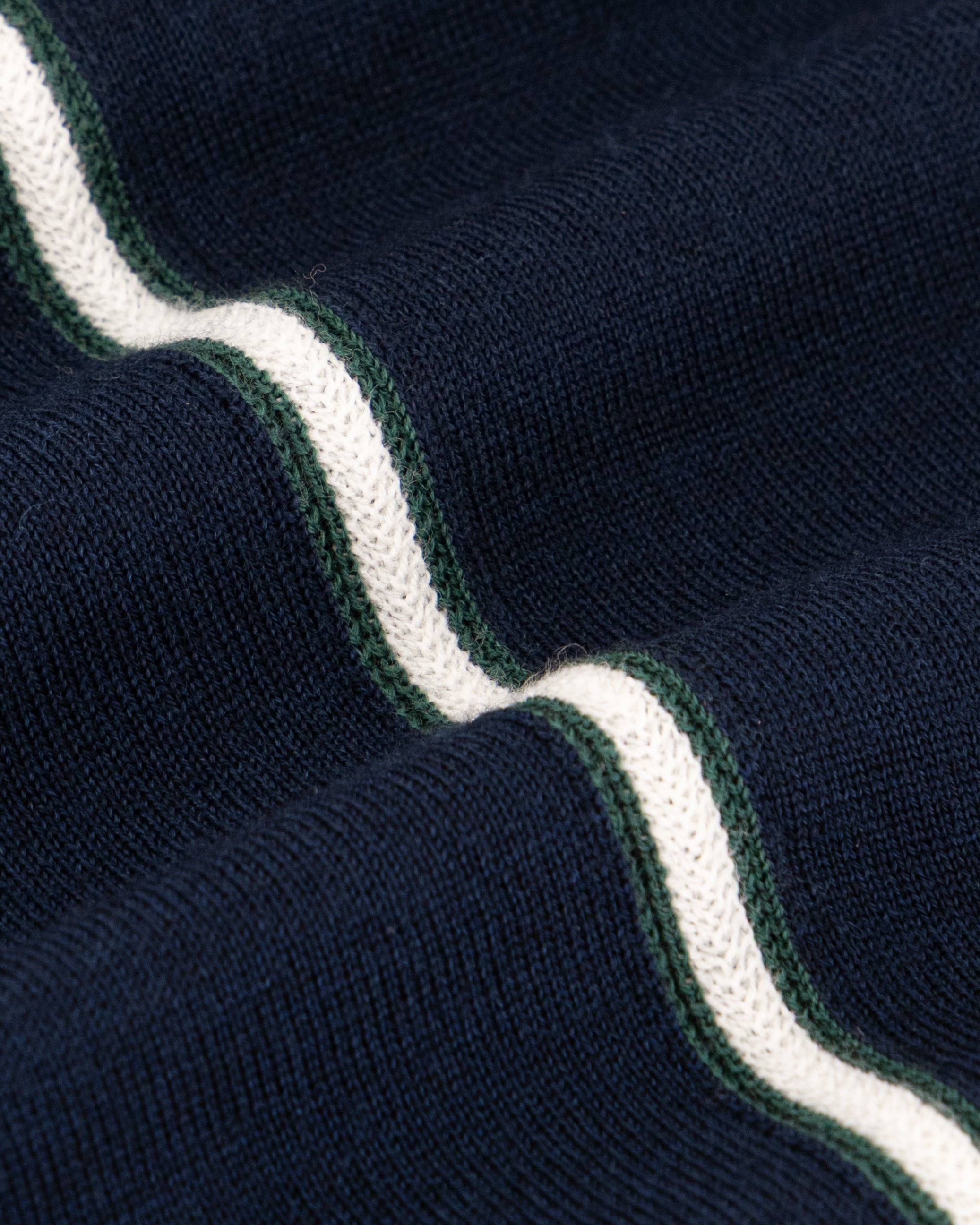 أنجو - أكمام طويلة من قماش ميرينو برقبة على شكل حرف V - أزرق داكن