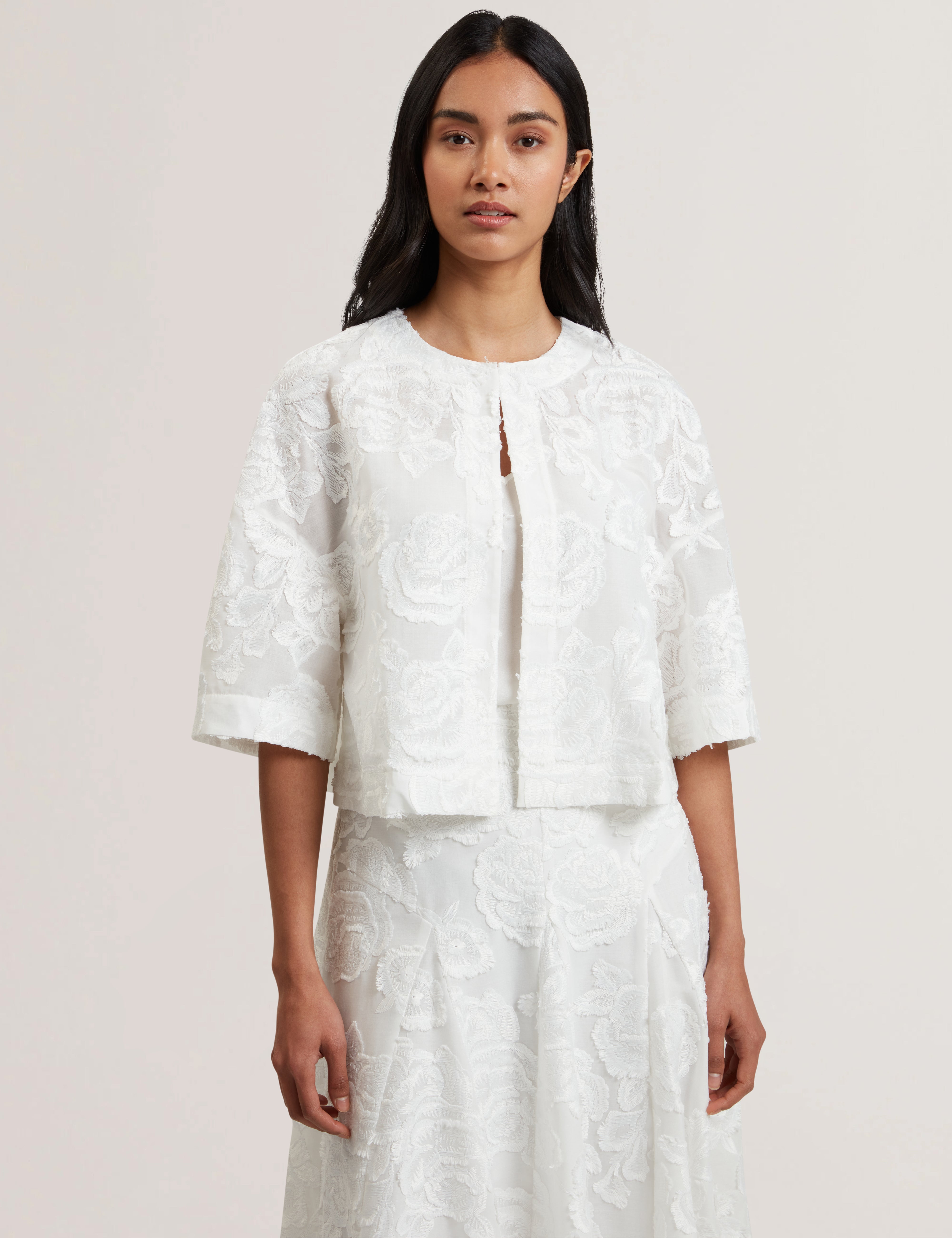 Faela Collarless Boxy Fit Cropped Shirt White