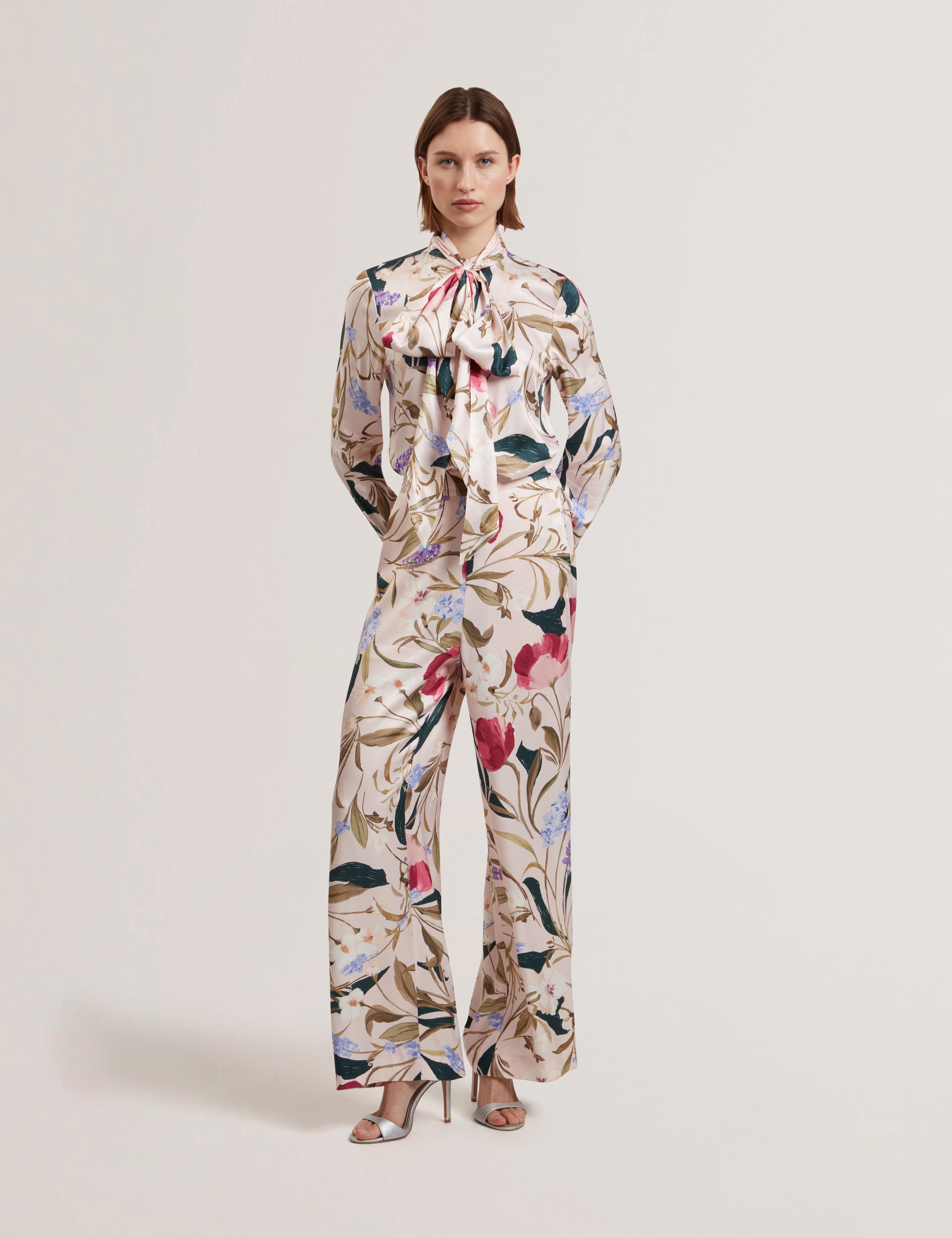 Leeyaa Floral Printed Tie Front Blouse Pl-Pink
