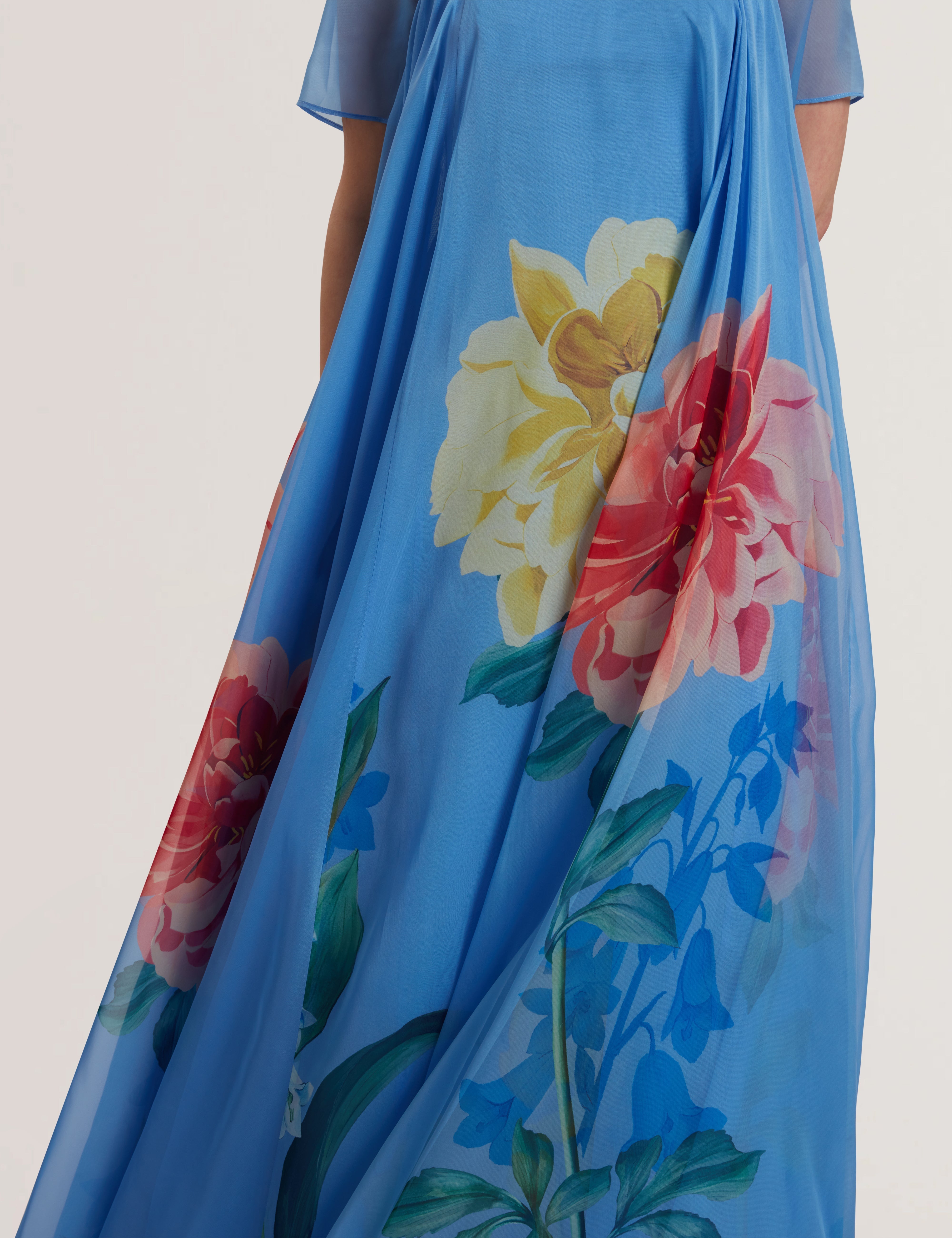 Malrie Cap Sleeve Volume Maxi Dress Mid-Blue