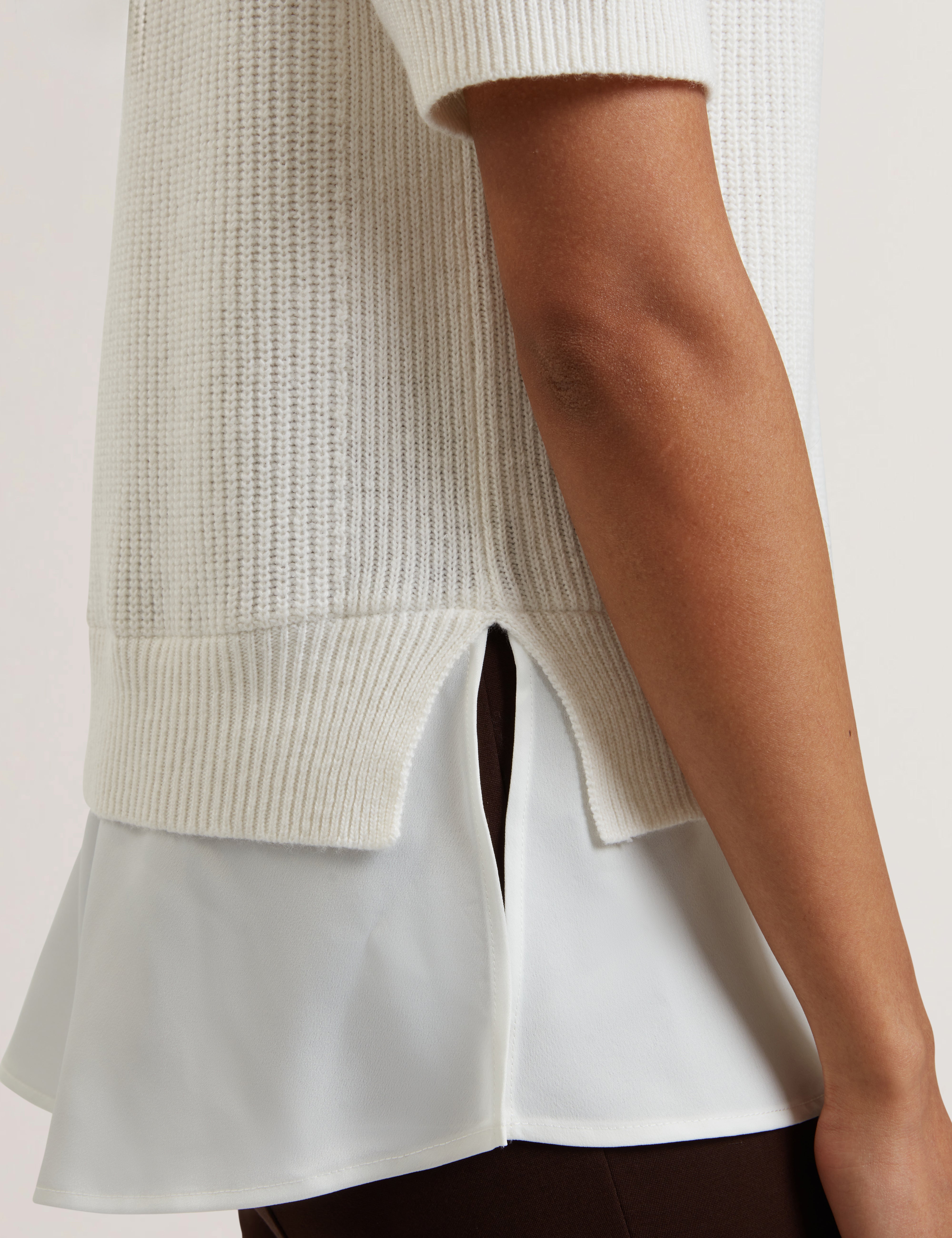 Onzaa Woven Detailed Raglan Short Sleeve Jumper Ivory