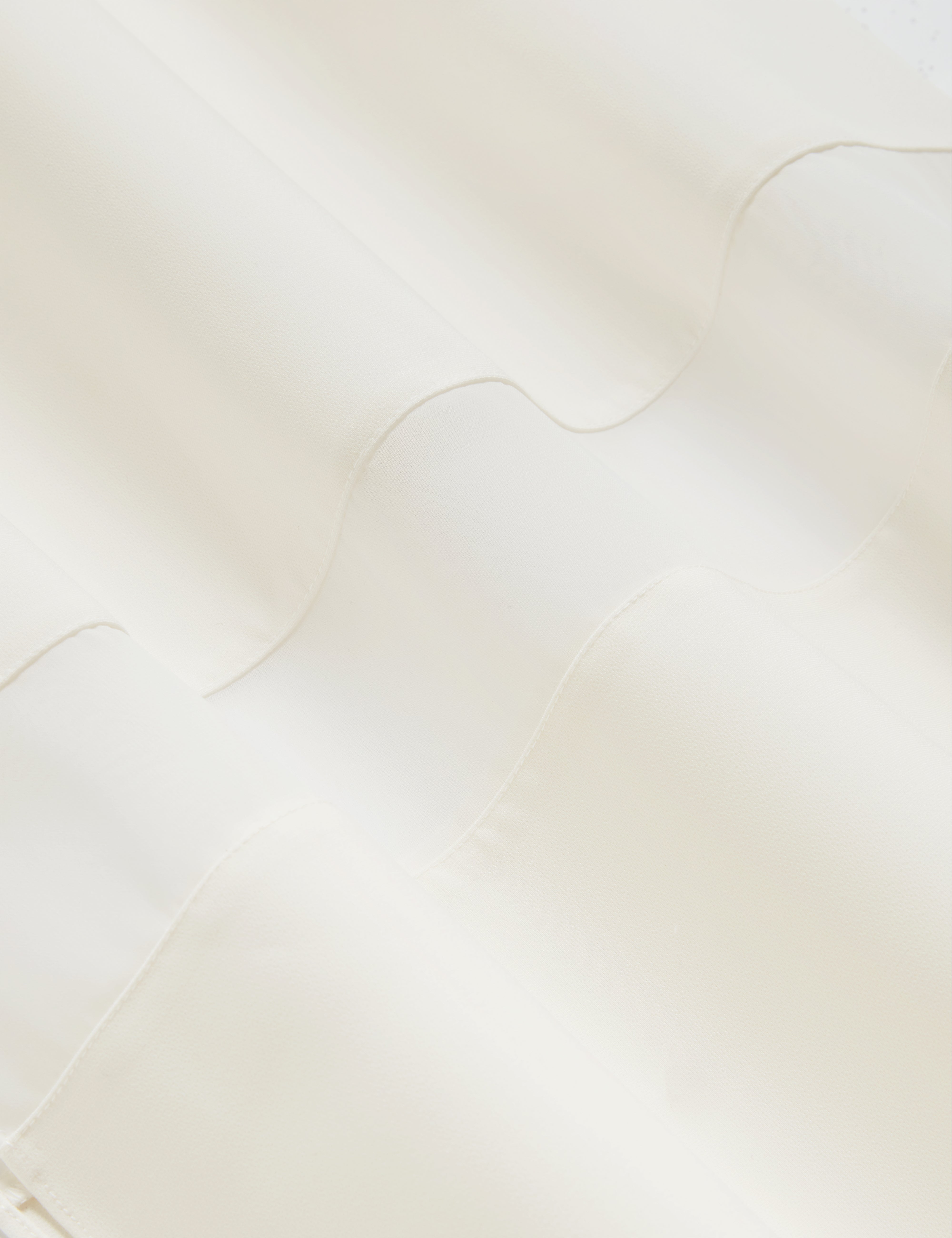 فستان ميفورا متوسط ​​الطول بدون أكمام بتفاصيل جانبية، لون عاجي